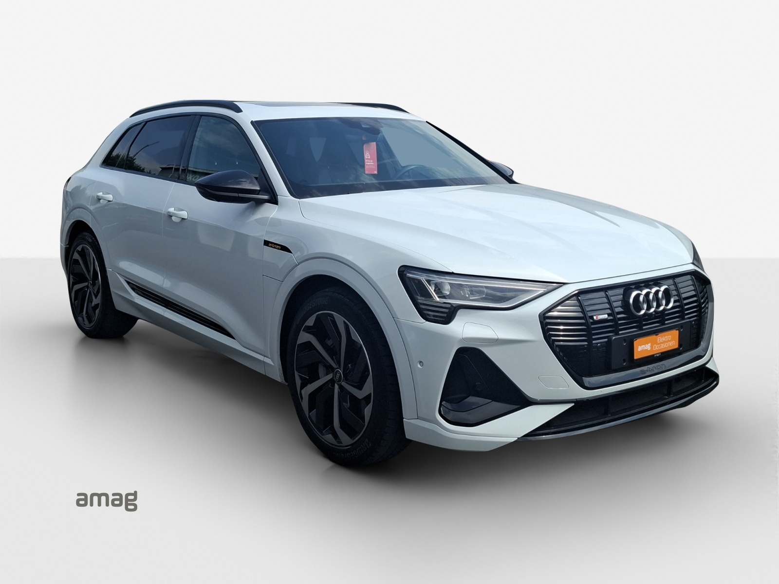 AUDI e-tron 55 S Line quattro-image-5