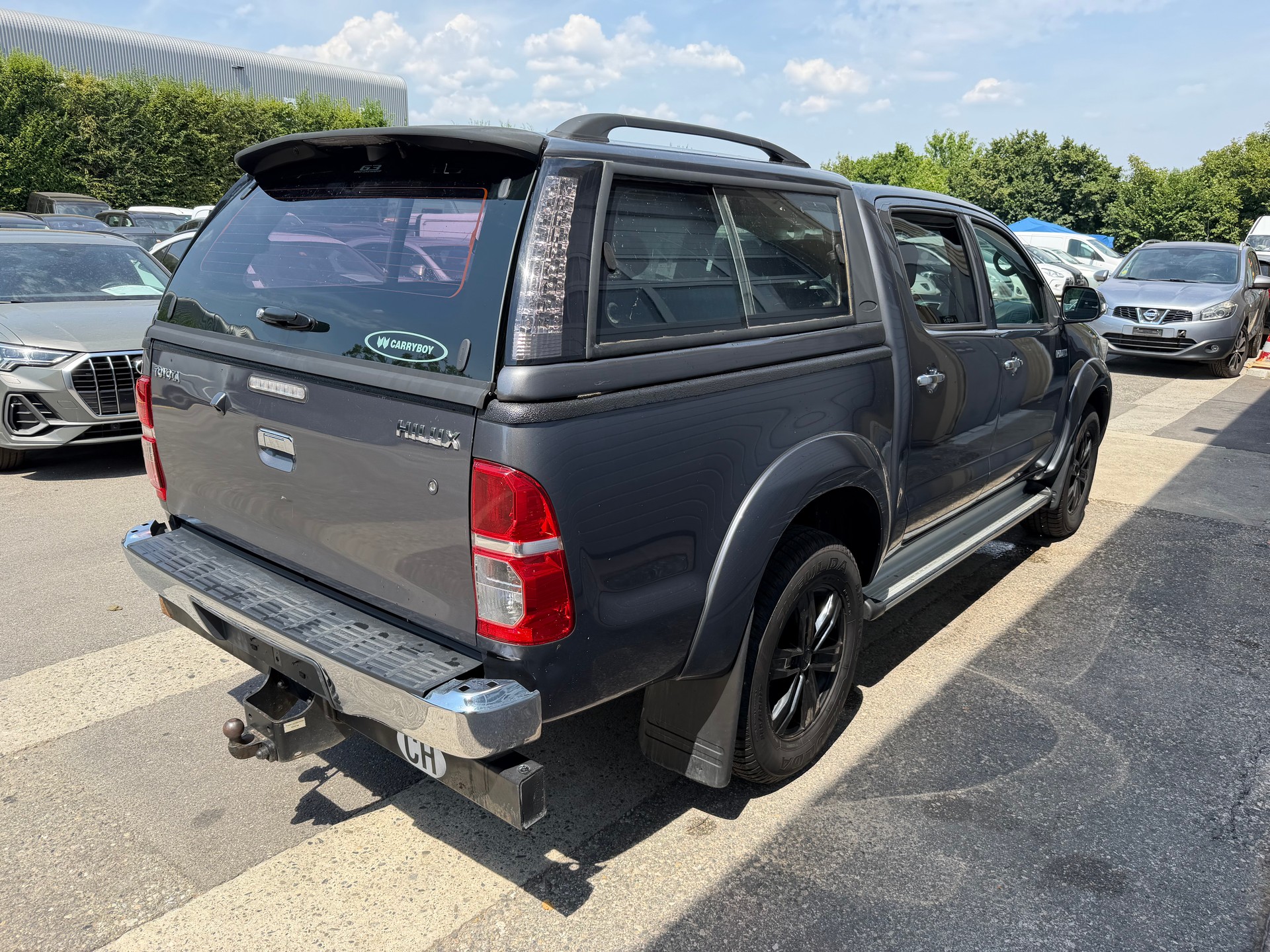 TOYOTA Hilux 3.0 4WD Double Cab Sol Premium A-image-3