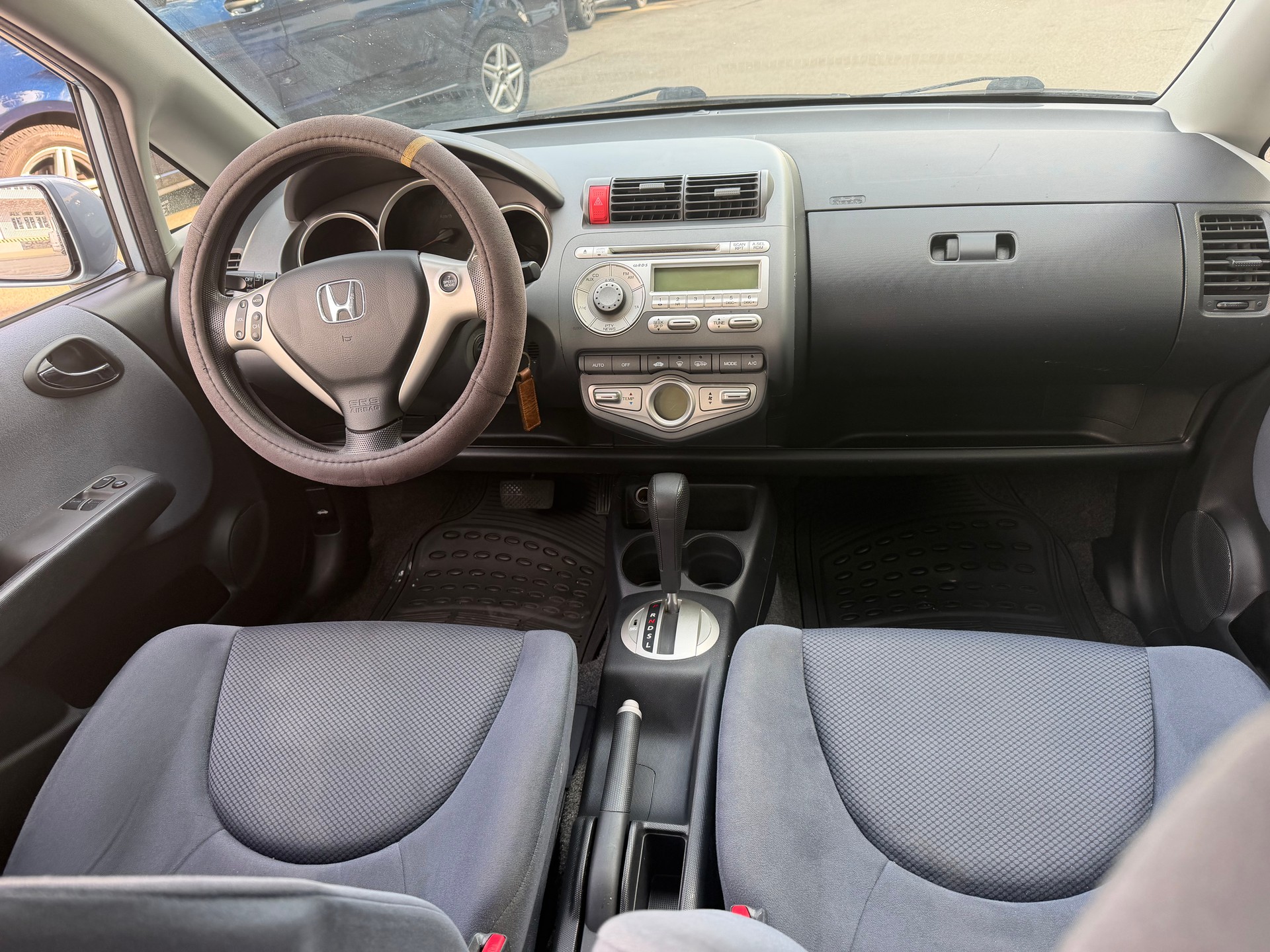 HONDA Jazz 1.4i LS-image-8