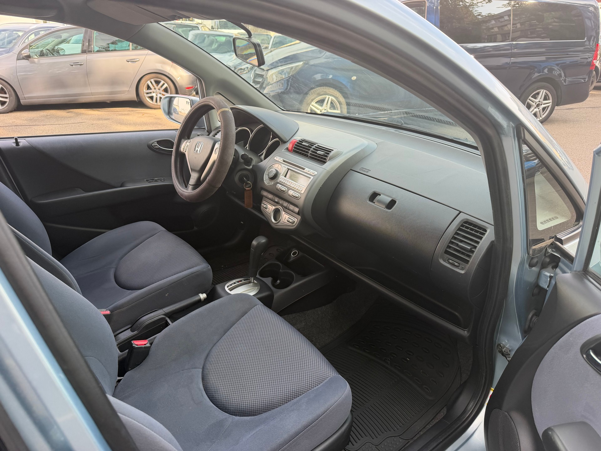 HONDA Jazz 1.4i LS-image-9