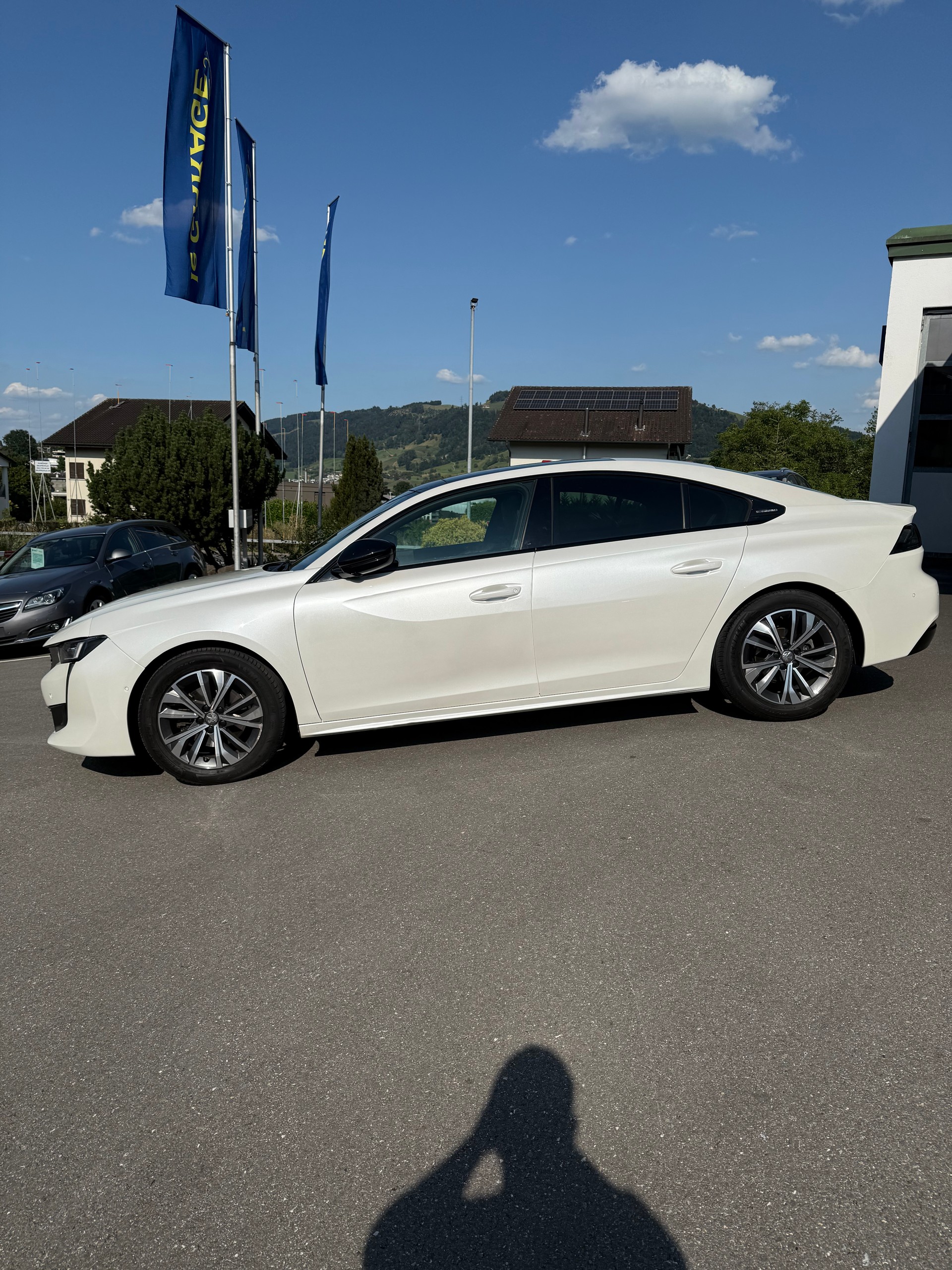PEUGEOT 508 1.6 PureTech GT Line EAT8-image-2