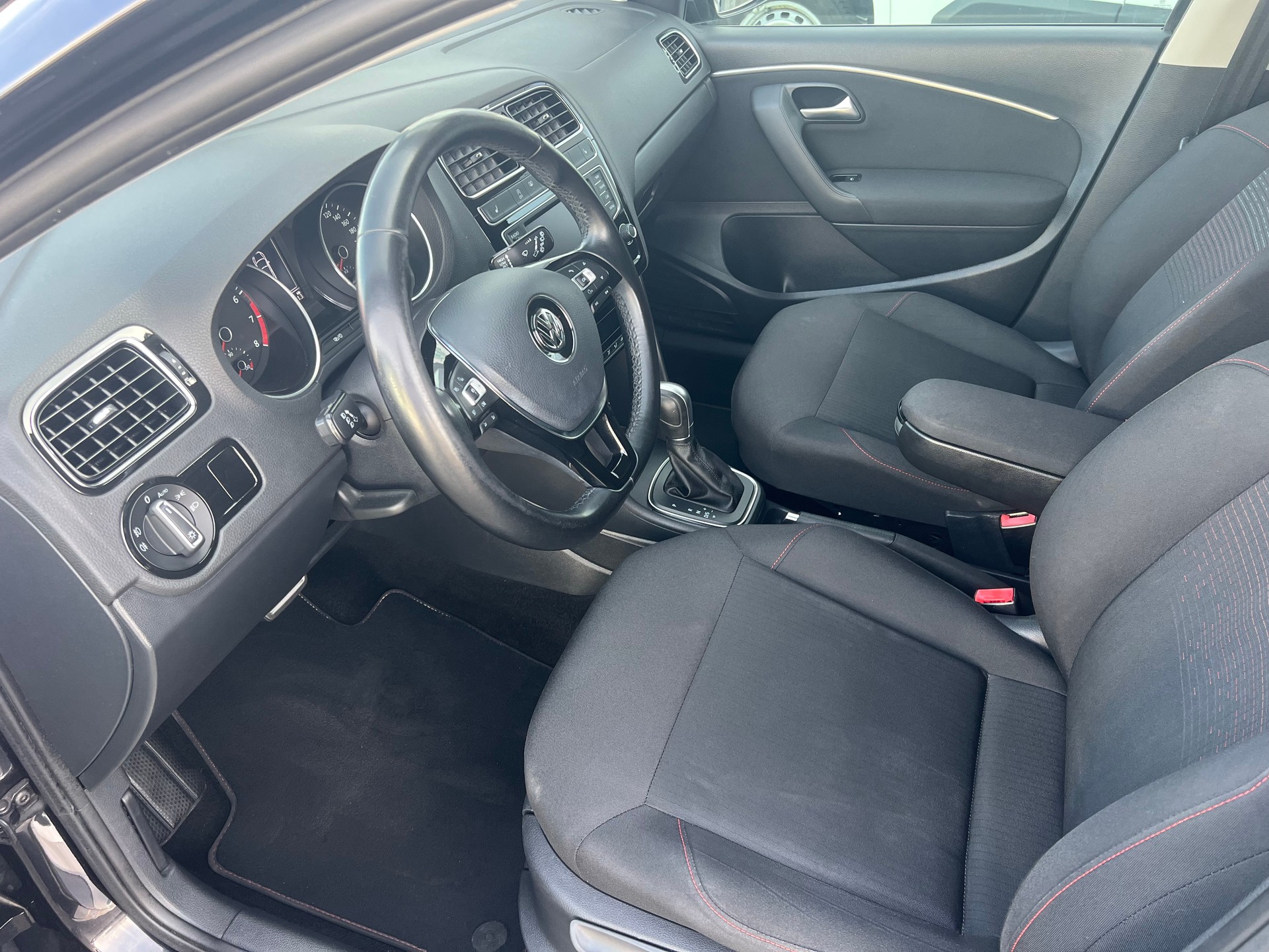 VW Polo 1.2 TSI BMT Sound DSG-image-9