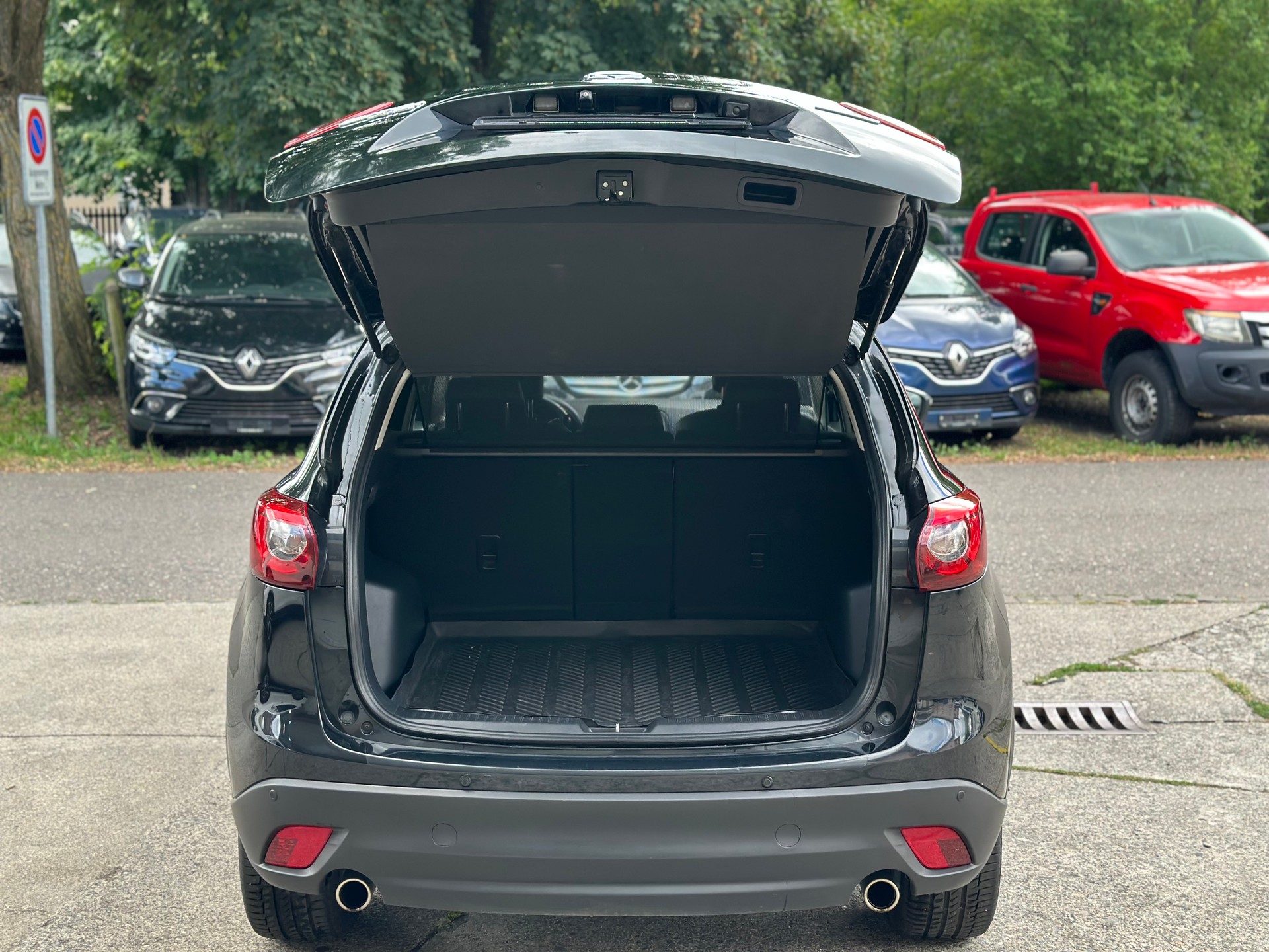 MAZDA CX-5 2.2 D HP Revolution AWD Automatic-image-5