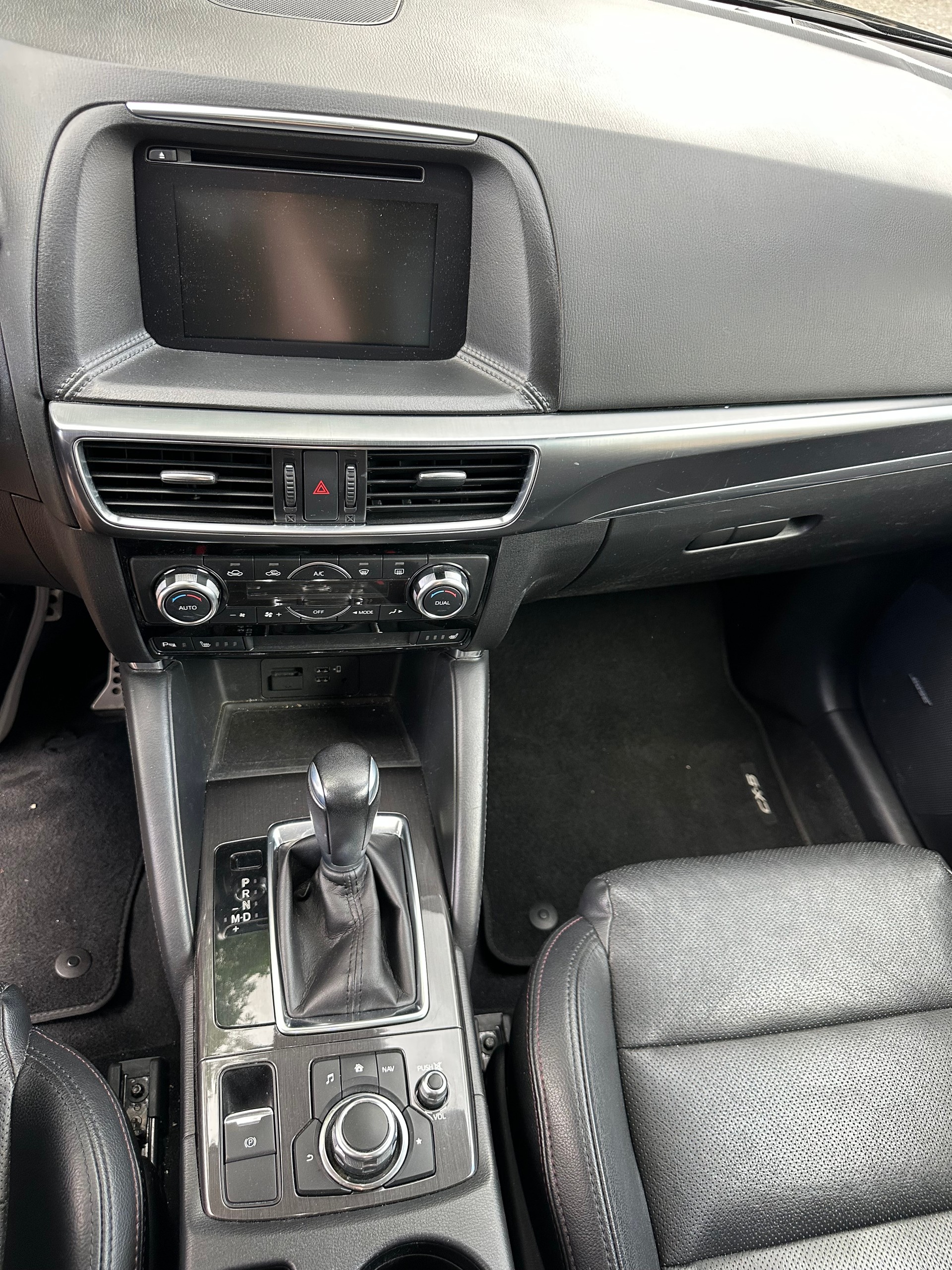 MAZDA CX-5 2.2 D HP Revolution AWD Automatic-image-10