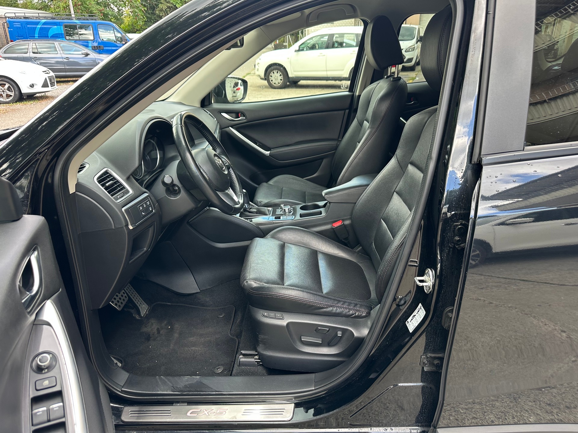MAZDA CX-5 2.2 D HP Revolution AWD Automatic-image-8