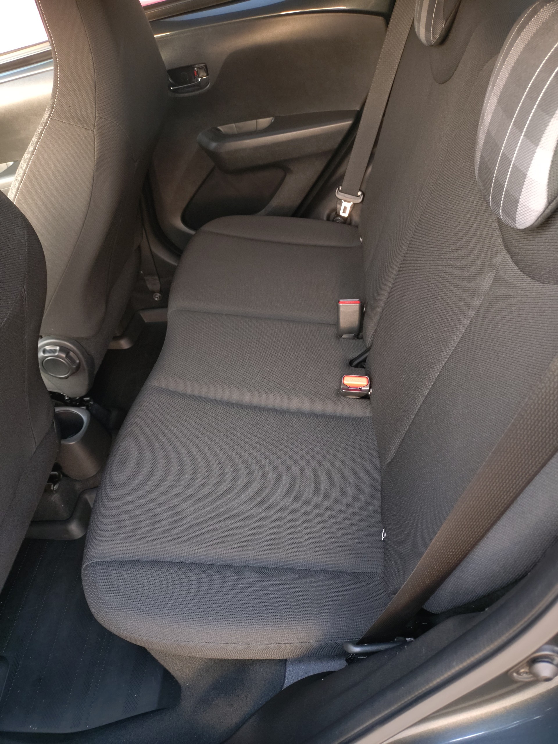 PEUGEOT 108 e-1.0 VTi Stop&Start Allure Top-image-10