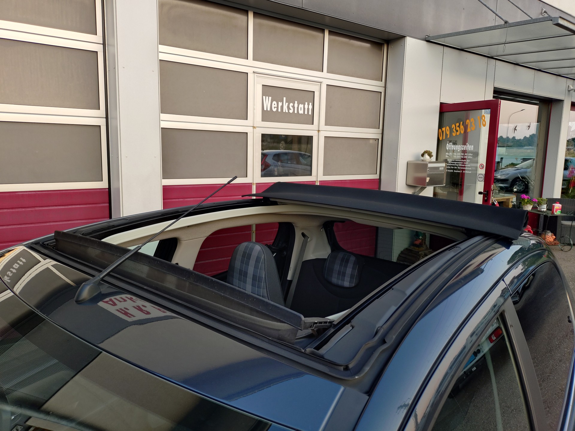 PEUGEOT 108 e-1.0 VTi Stop&Start Allure Top-image-1
