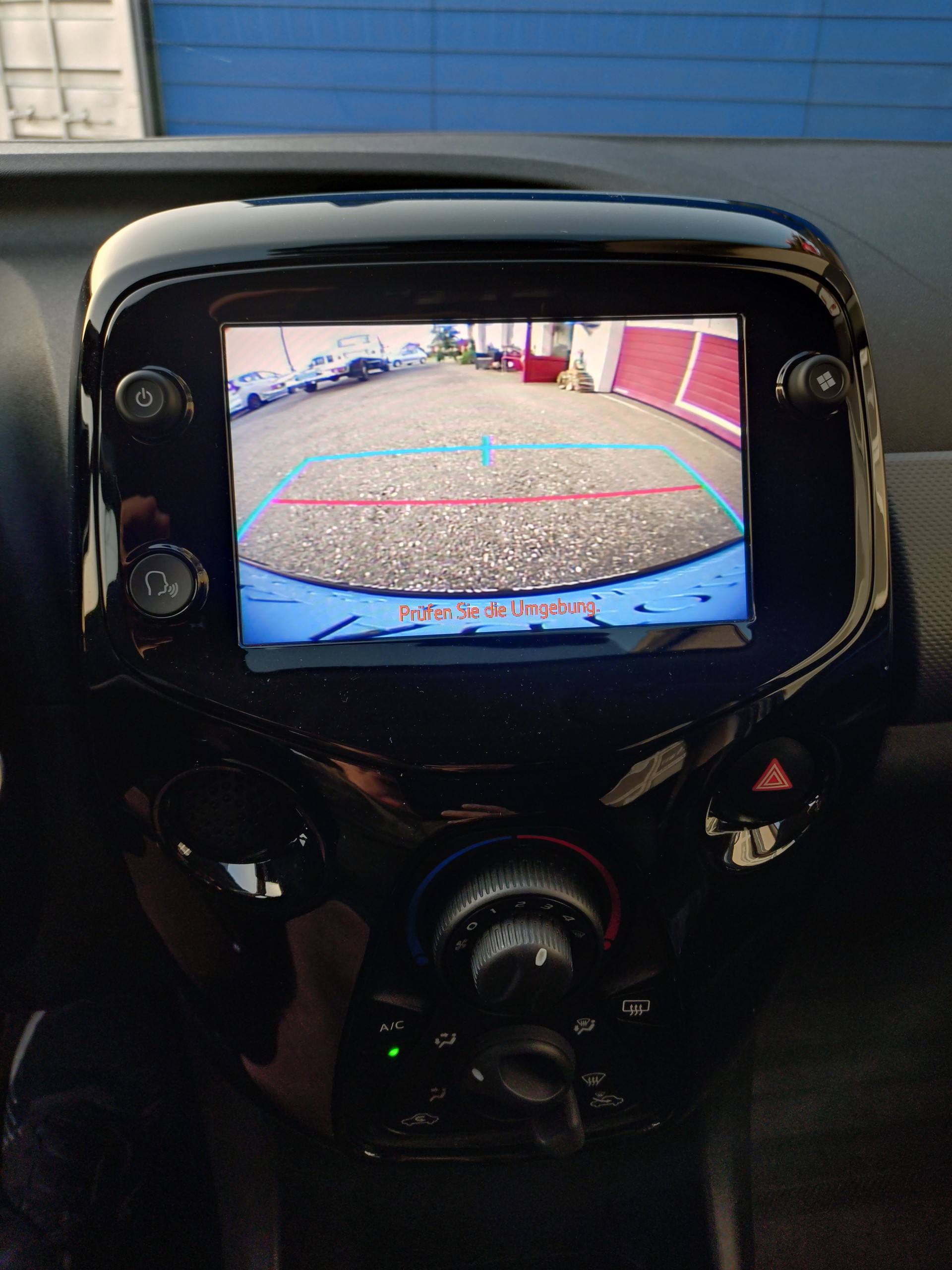 PEUGEOT 108 e-1.0 VTi Stop&Start Allure Top-image-6