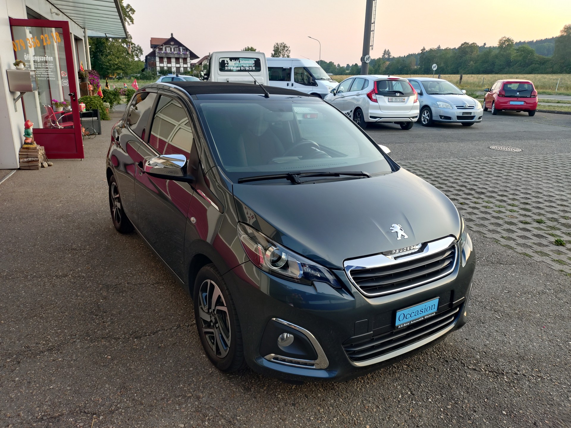 PEUGEOT 108 e-1.0 VTi Stop&Start Allure Top-image-5