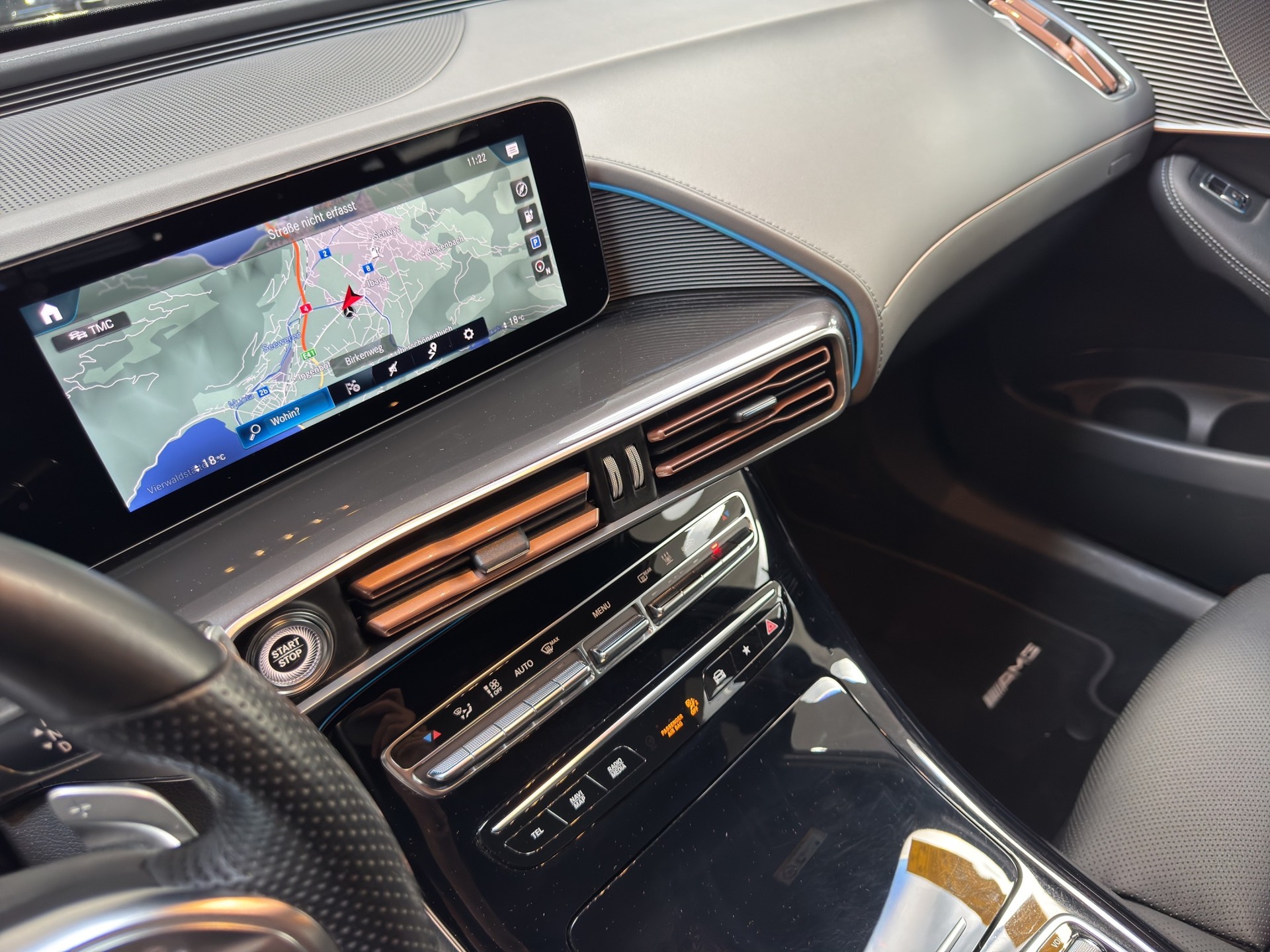 MERCEDES-BENZ EQC 400 AMG Line 4matic-image-19
