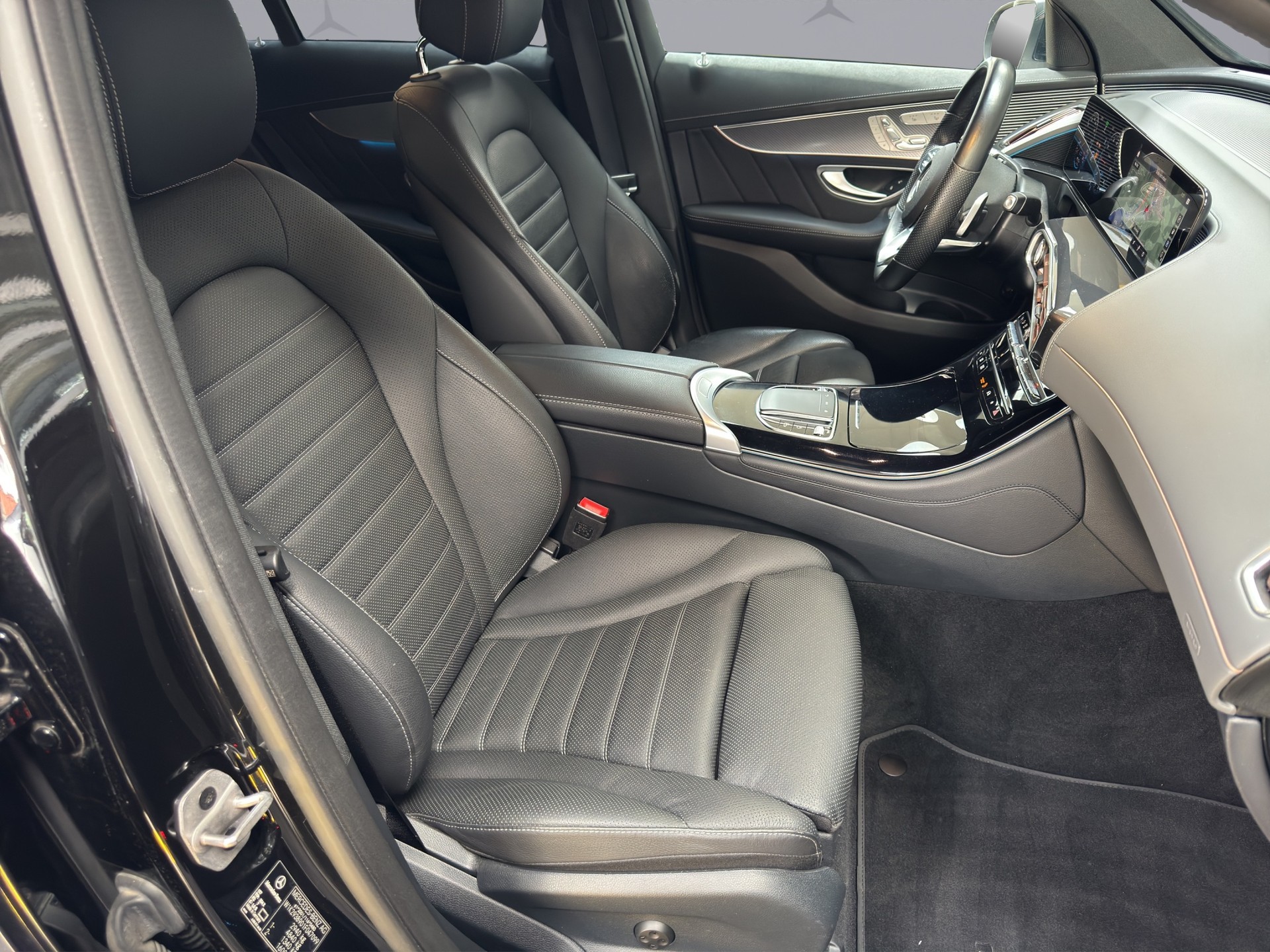 MERCEDES-BENZ EQC 400 AMG Line 4matic-image-15