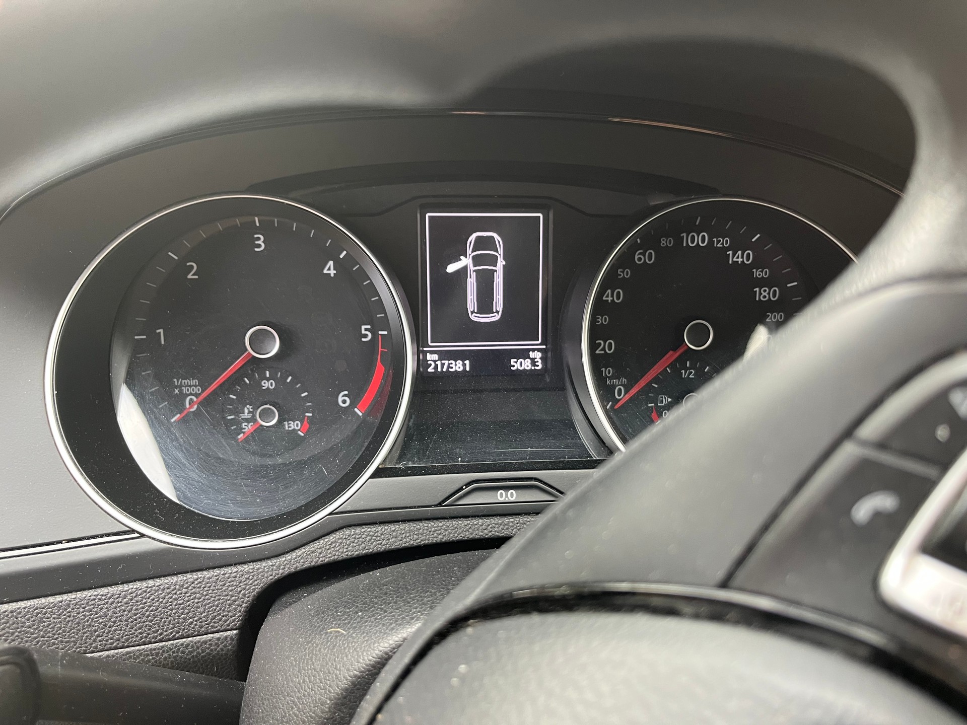 VW 1.6 TDI BlueMotion Trendline-image-5