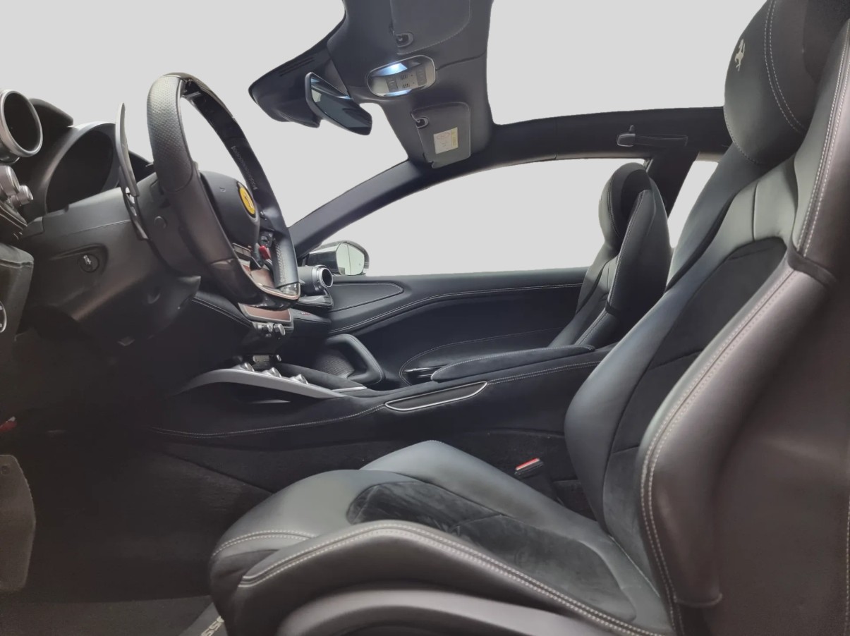 FERRARI GTC 4 Lusso-image-8