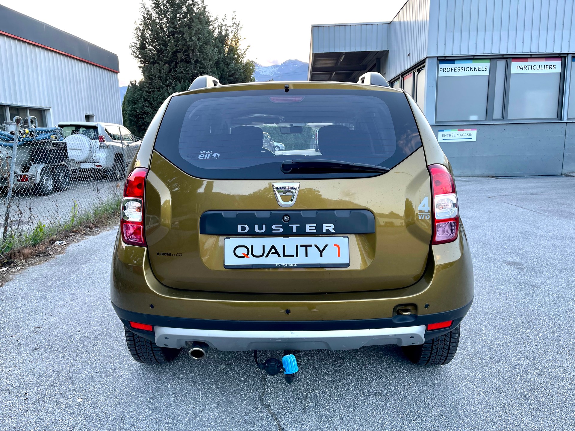 DACIA Duster 1.5 dCi Lauréate 4x4-image-2