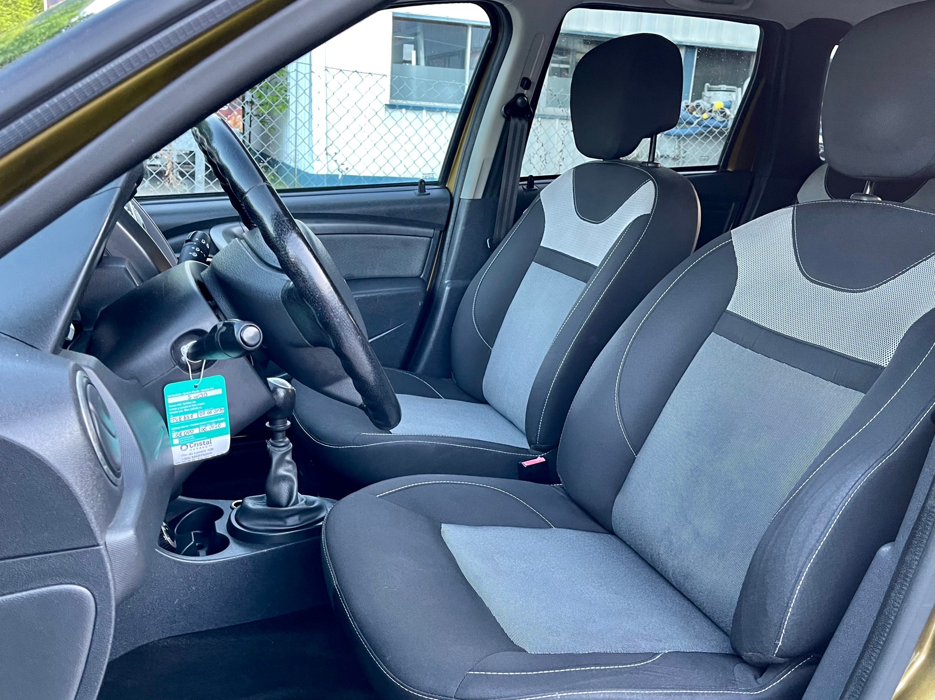 DACIA Duster 1.5 dCi Lauréate 4x4-image-6