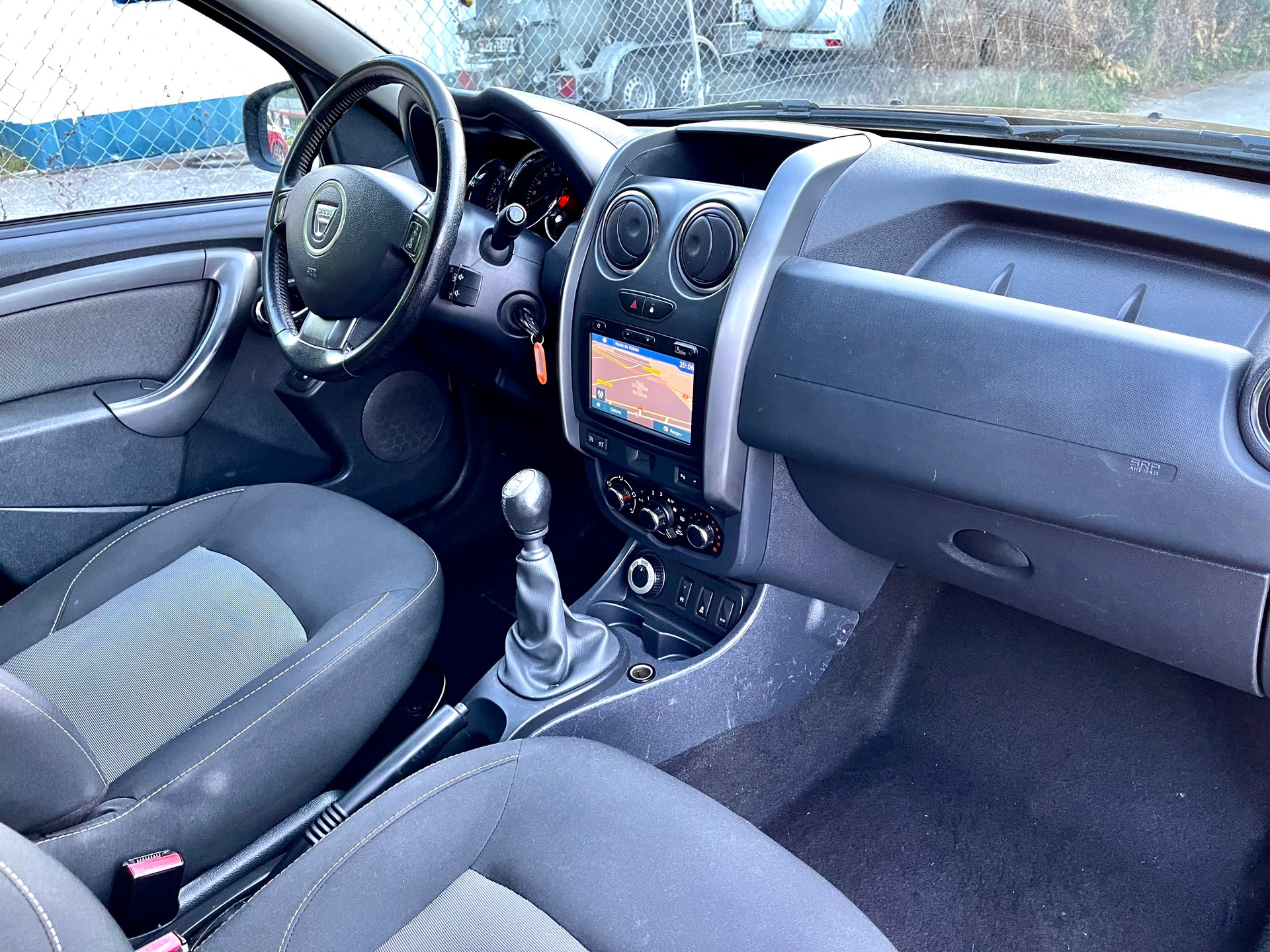 DACIA Duster 1.5 dCi Lauréate 4x4-image-11