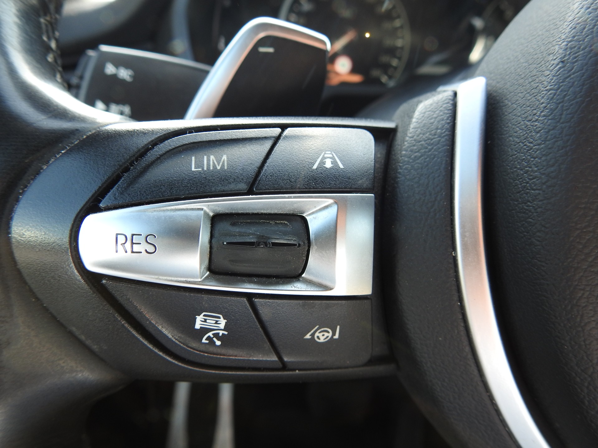 BMW X5 xDrive 30d Steptronic M-Paket-image-24