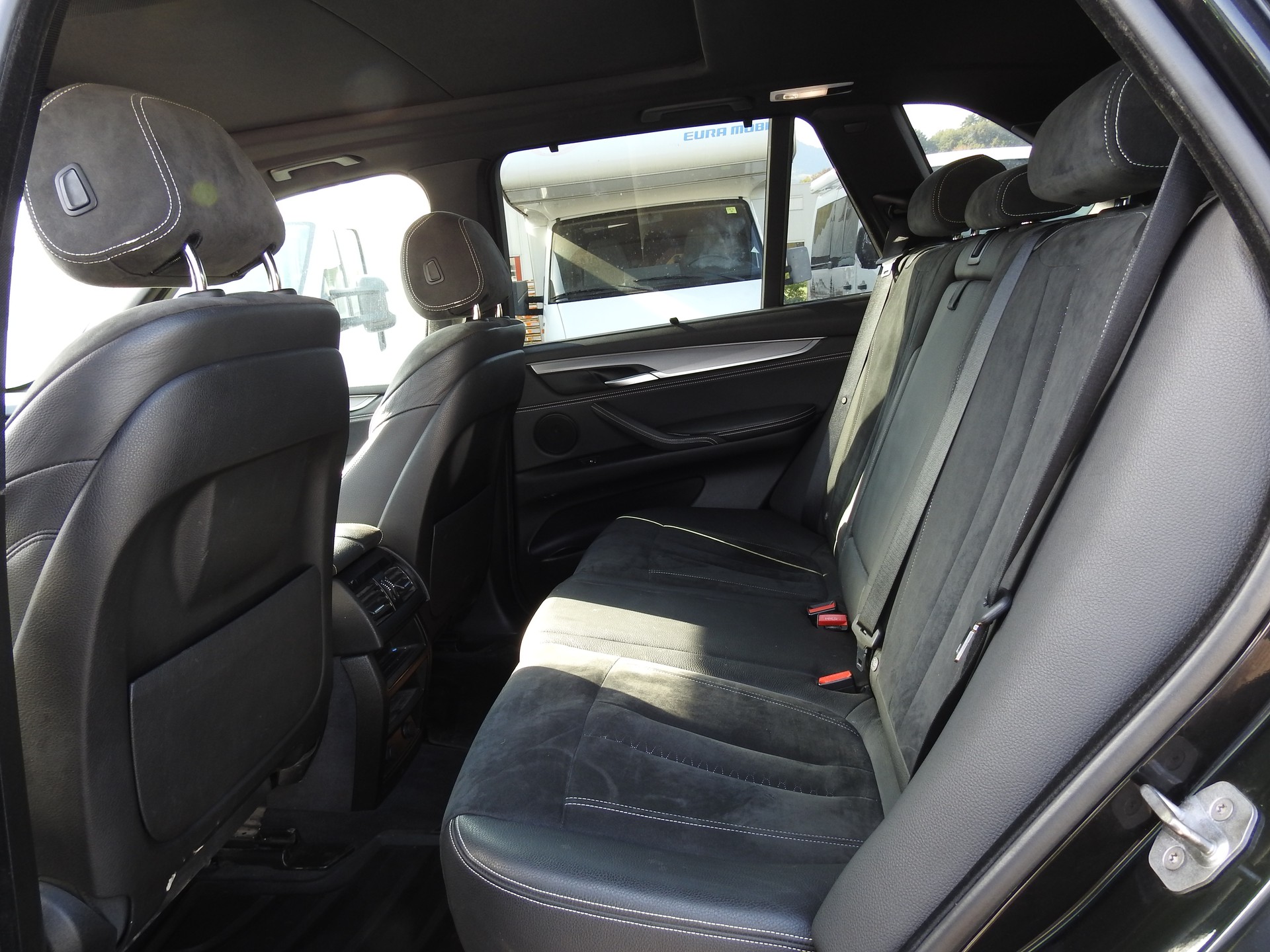 BMW X5 xDrive 30d Steptronic M-Paket-image-15