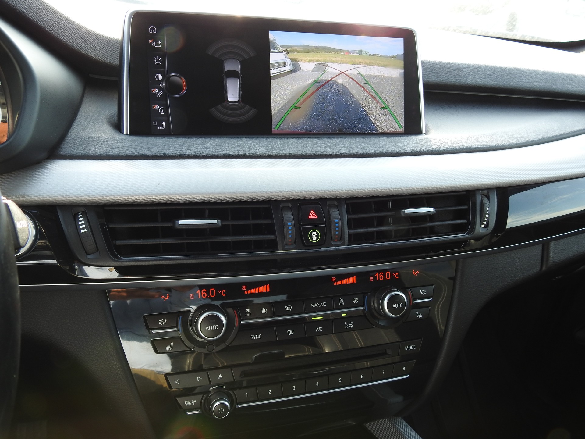 BMW X5 xDrive 30d Steptronic M-Paket-image-25