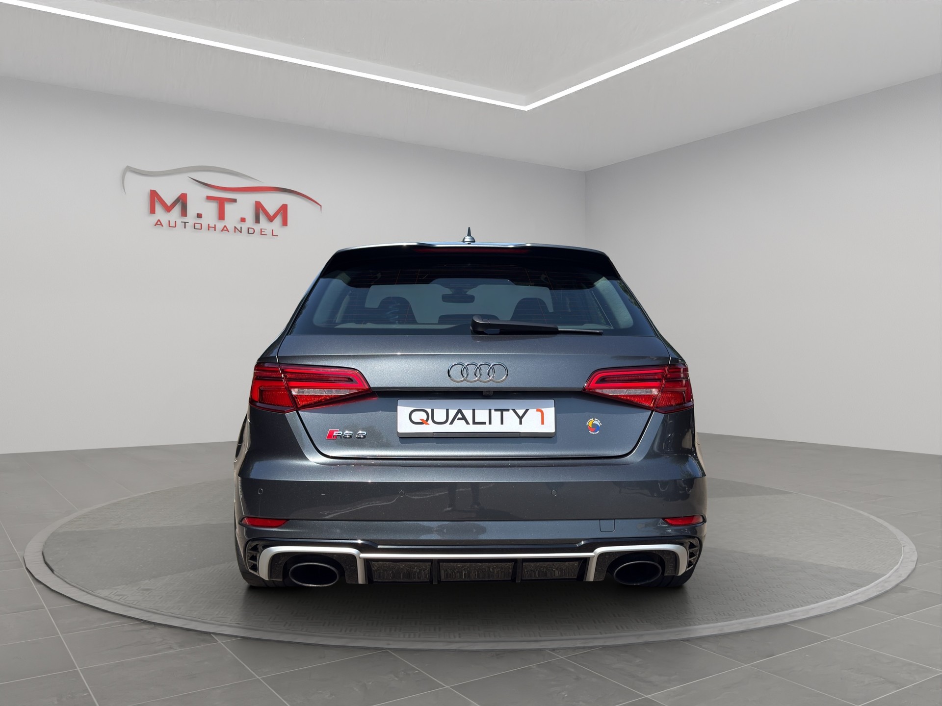 AUDI RS3 Sportback 2.5 TSI quattro S-tronic-image-9