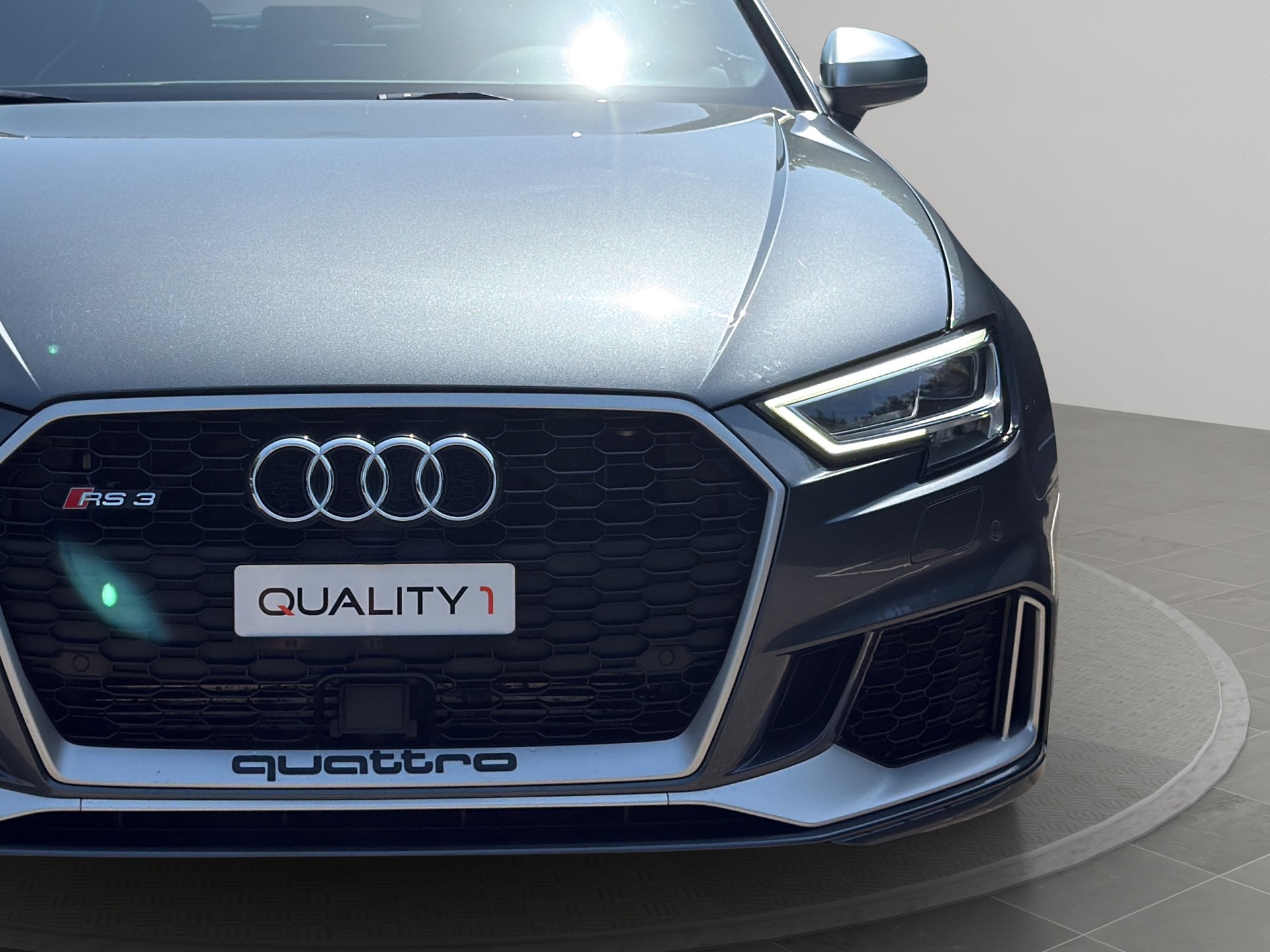 AUDI RS3 Sportback 2.5 TSI quattro S-tronic-image-4