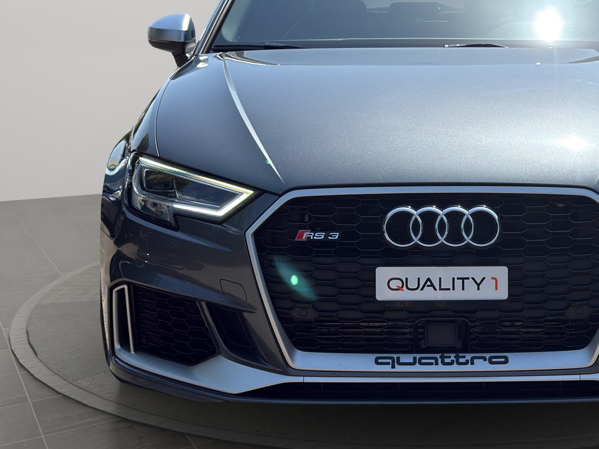 AUDI RS3 Sportback 2.5 TSI quattro S-tronic-image-3