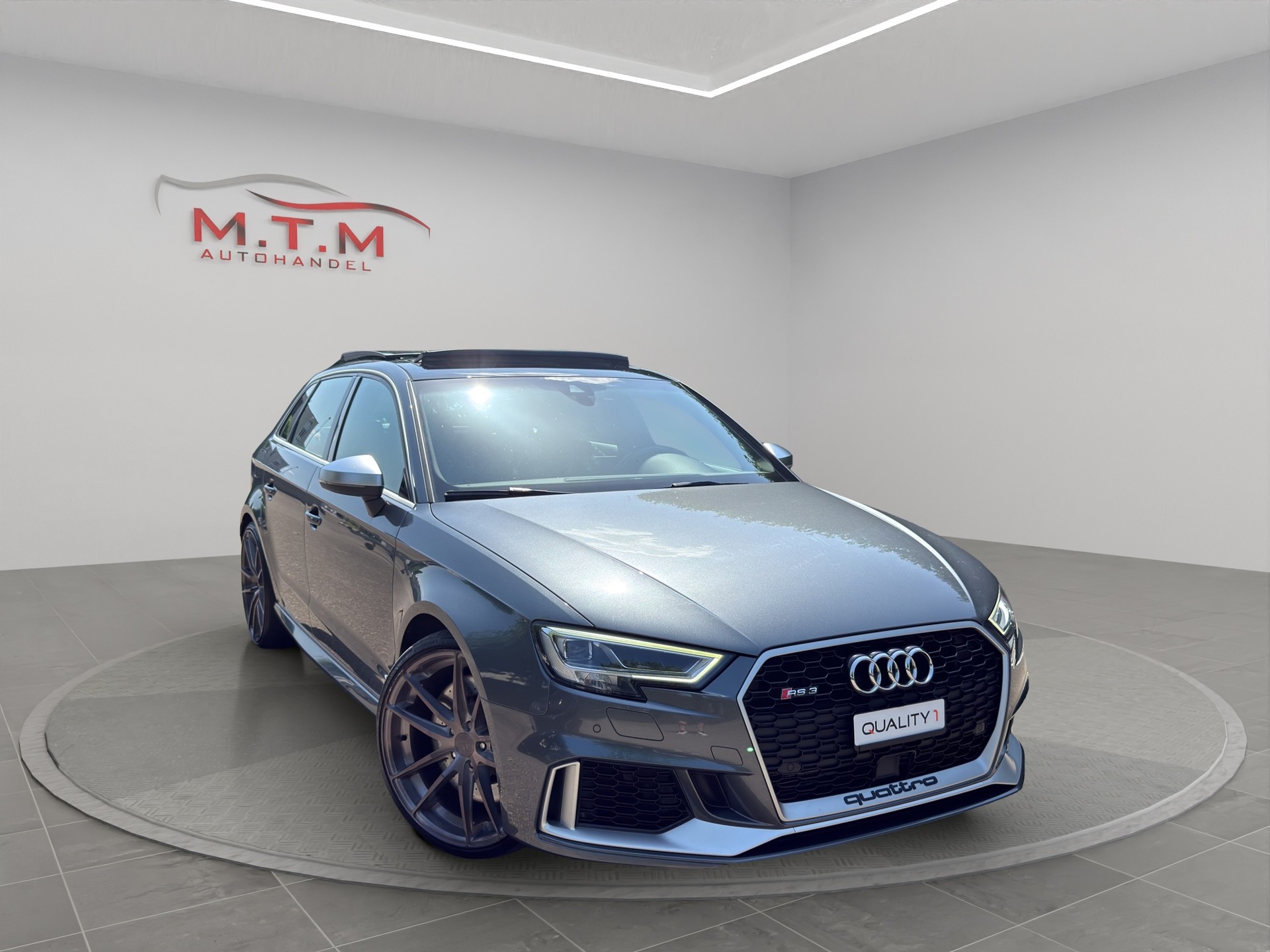 AUDI RS3 Sportback 2.5 TSI quattro S-tronic-image-0