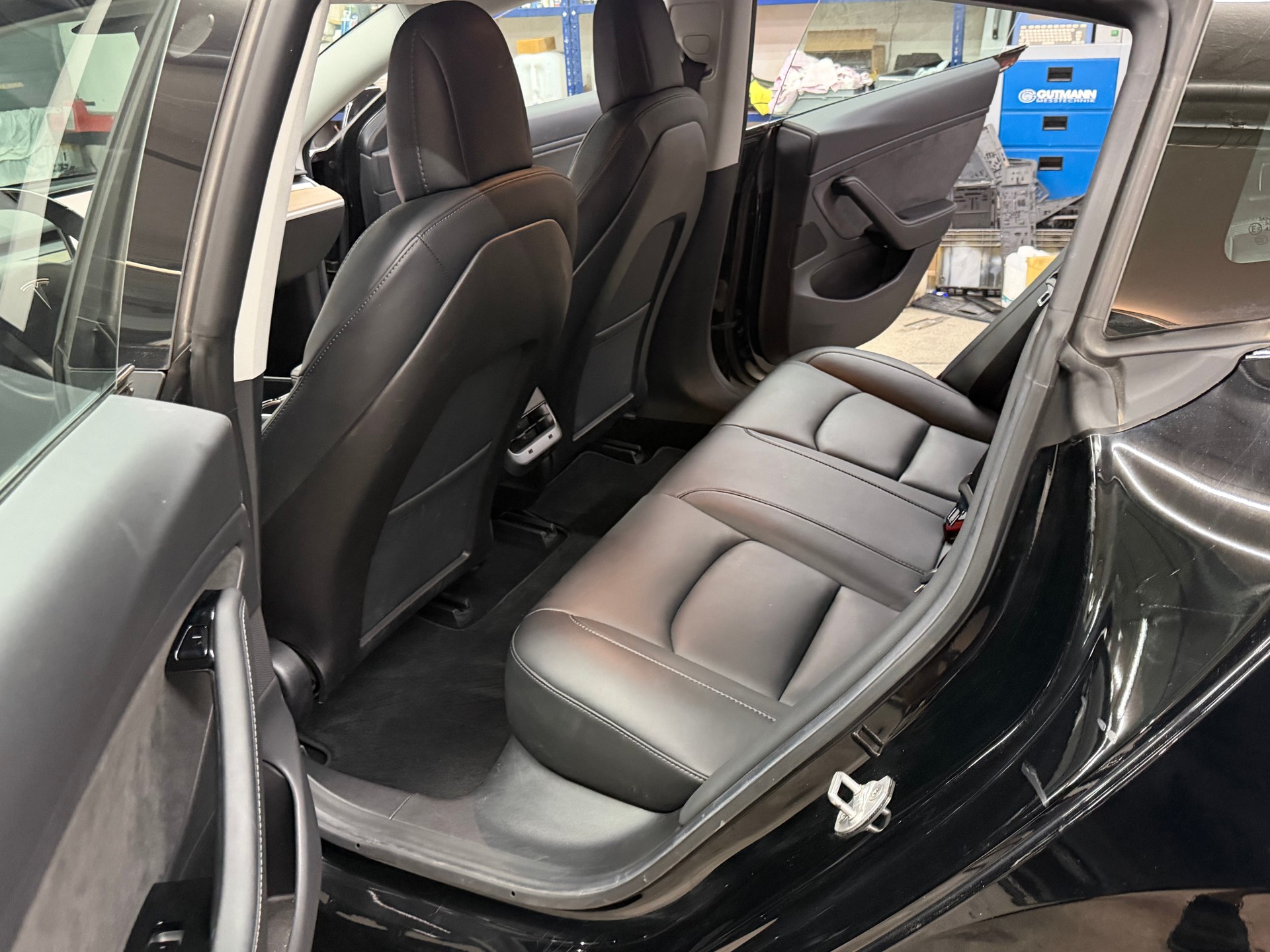 TESLA Model 3 Long Range Dual Motor AWD PERFORMANCE-image-14