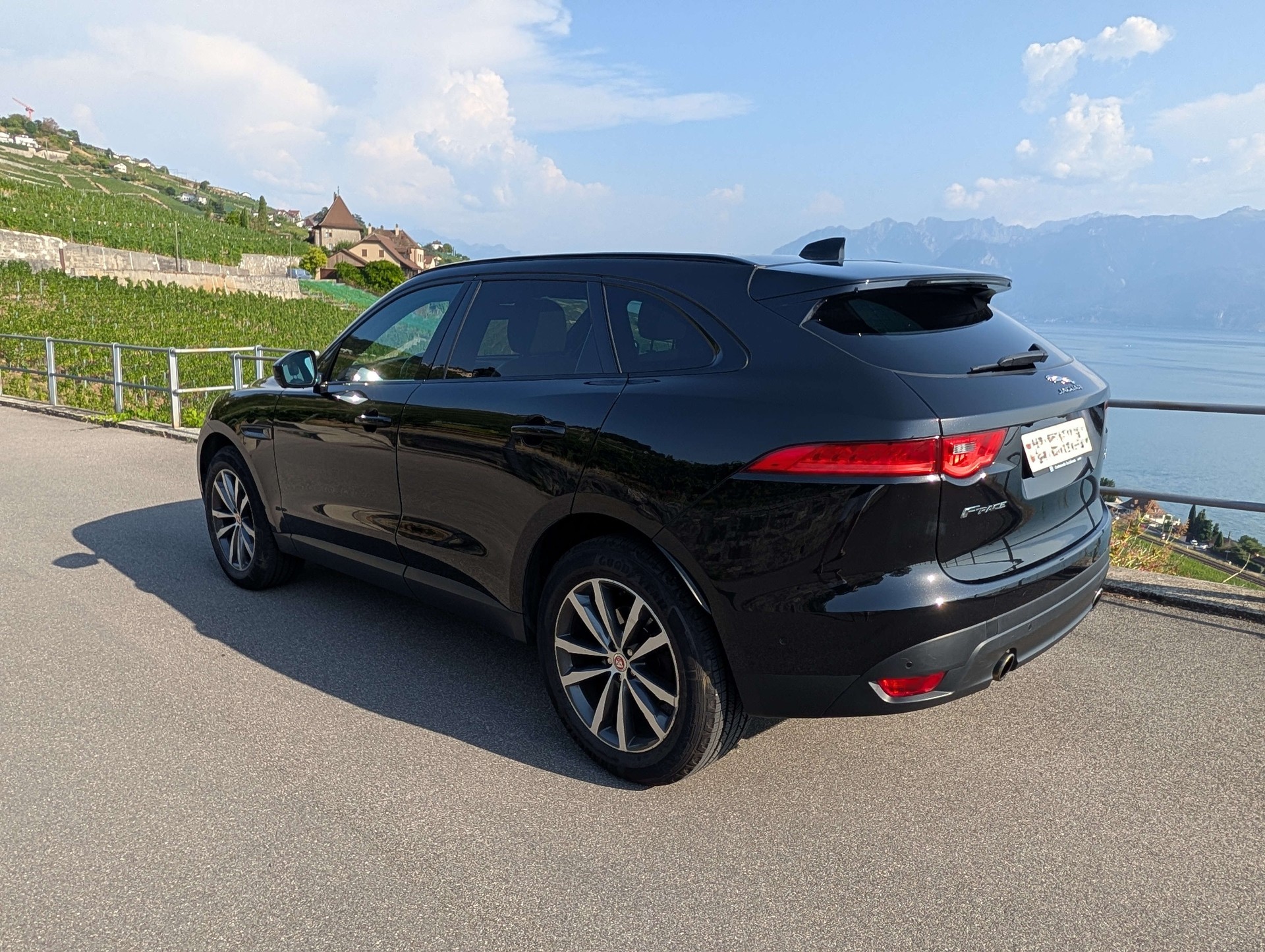 JAGUAR 3.0 V6 S/C Prestige AWD-image-1