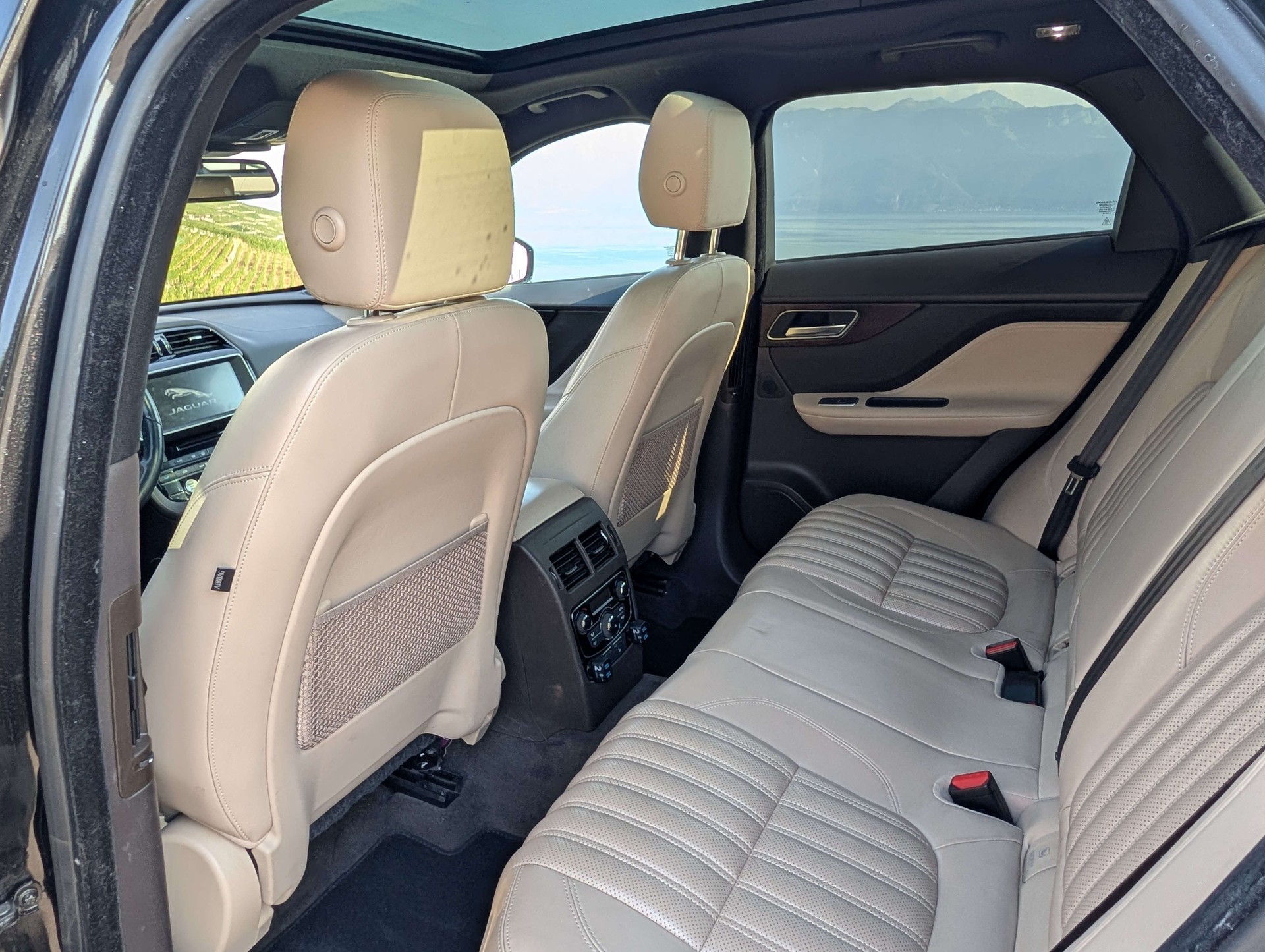 JAGUAR 3.0 V6 S/C Prestige AWD-image-4