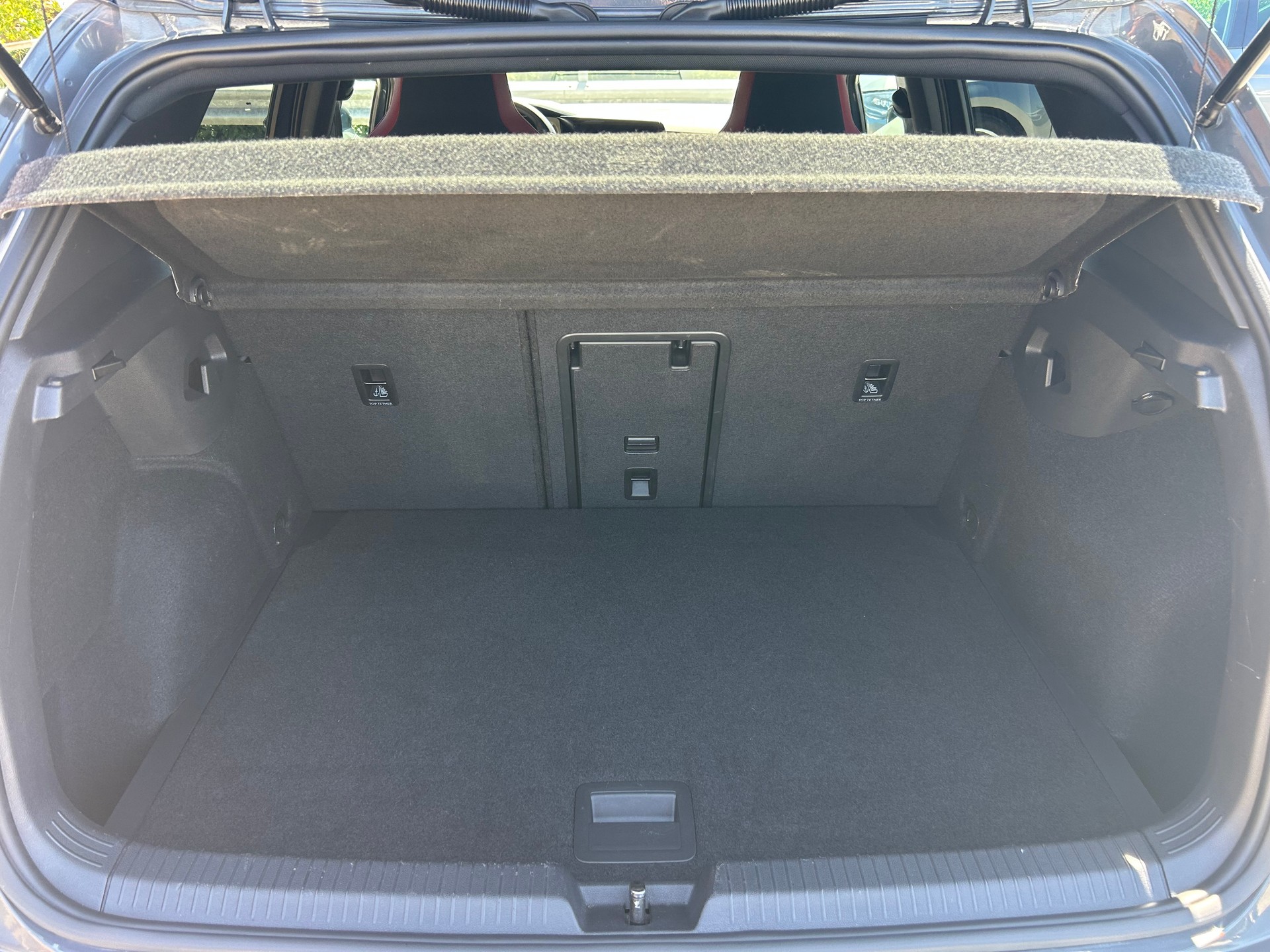 VW Golf 2.0 TSI GTI DSG-image-12