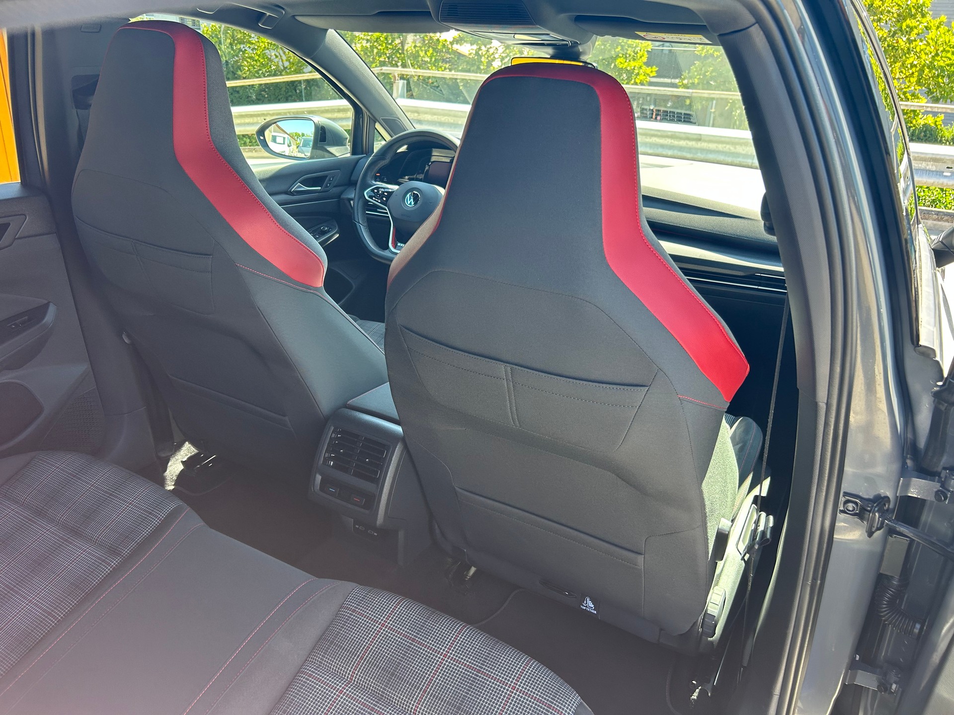 VW Golf 2.0 TSI GTI DSG-image-10