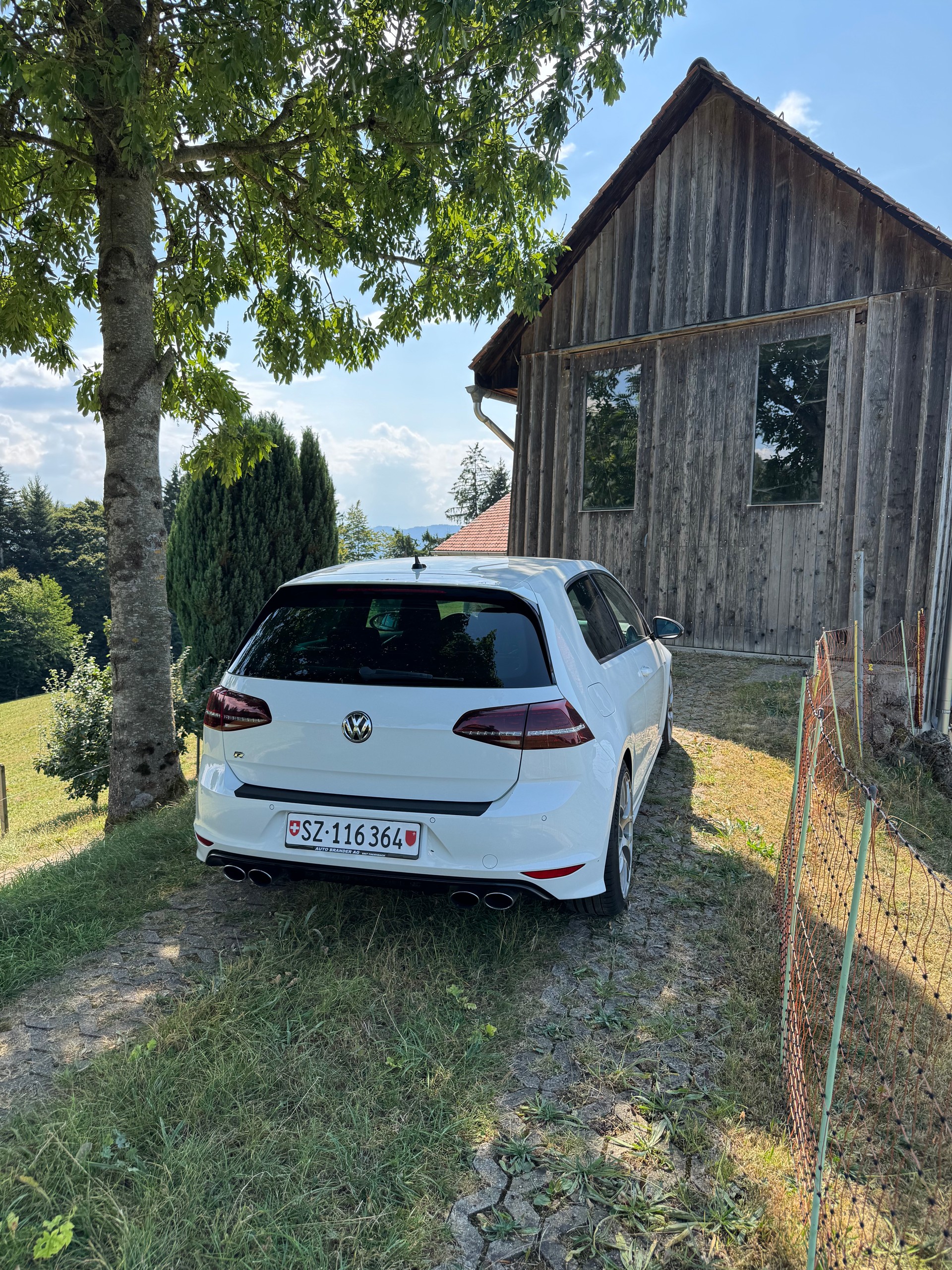 VW R-image-1