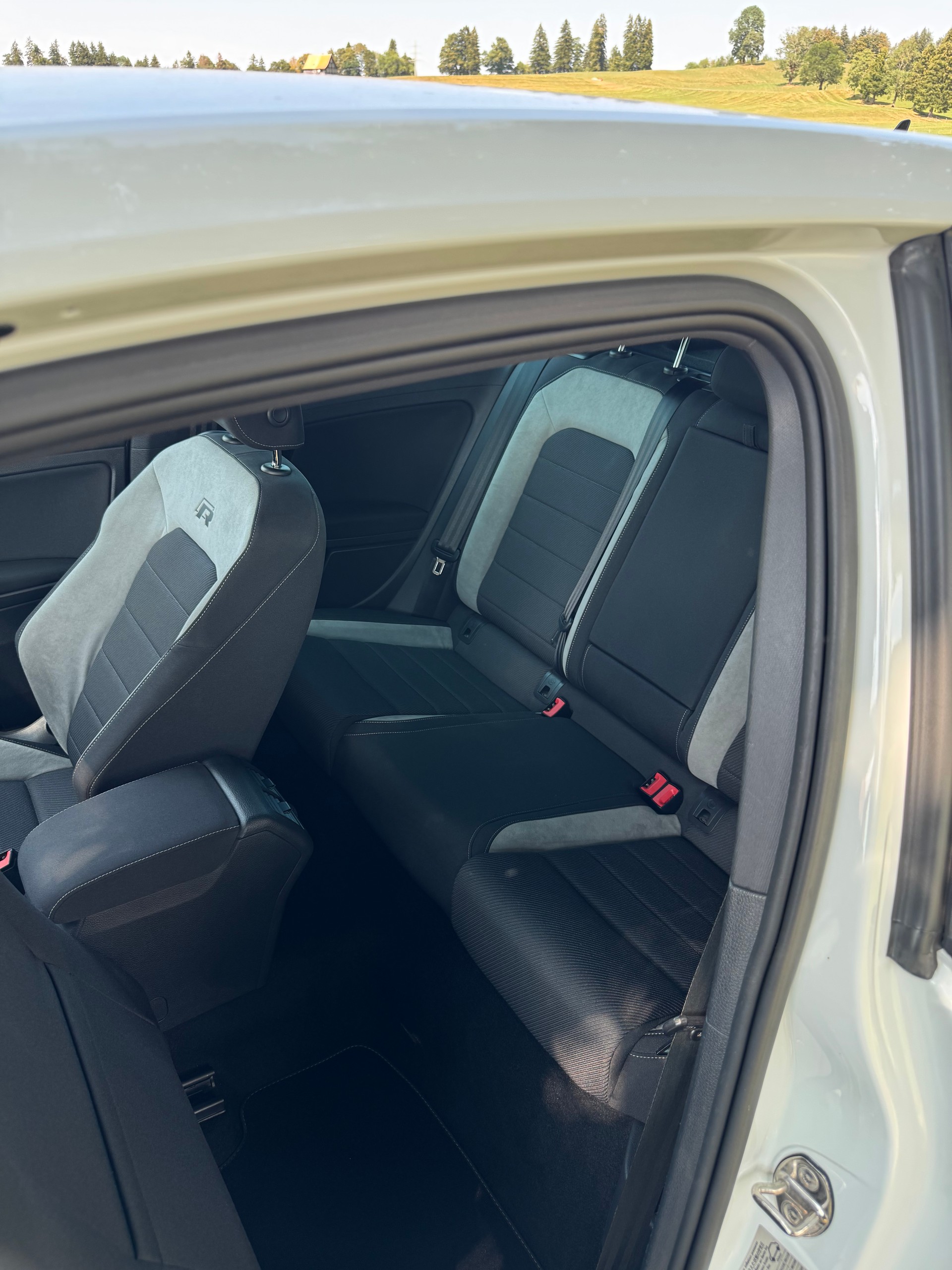 VW R-image-4