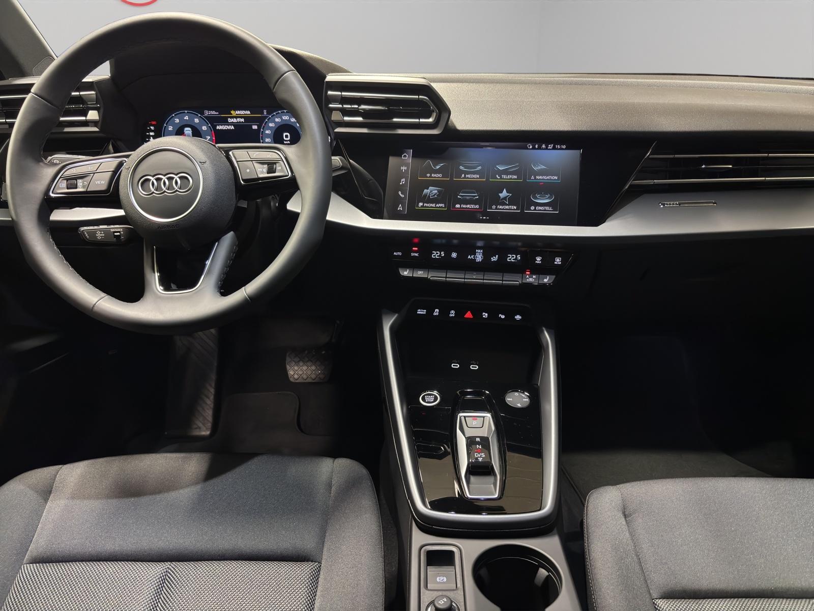 AUDI A3 Sportback 1.5 TFSI S Line S-Tronic-image-7