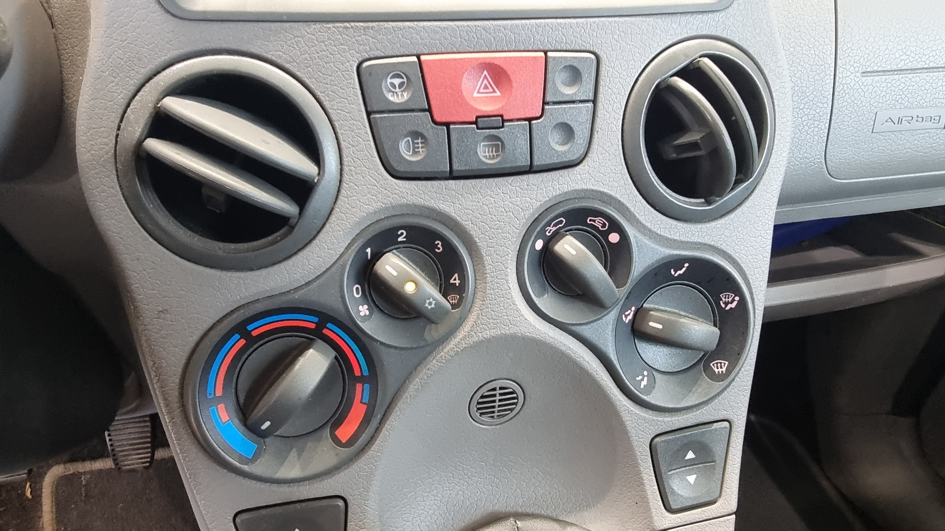 FIAT Panda 1.1 Active-image-10