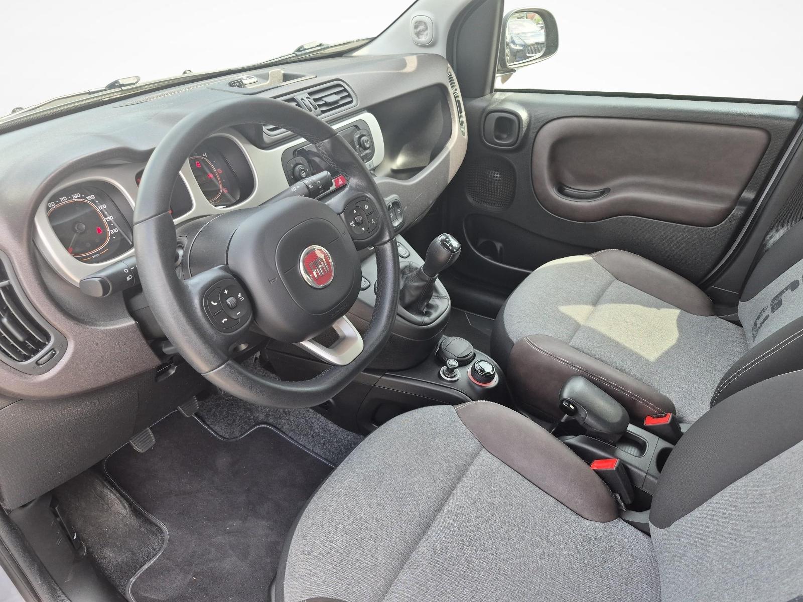 FIAT Panda 1.3 JTD Cross 4x4 S/S-image-12