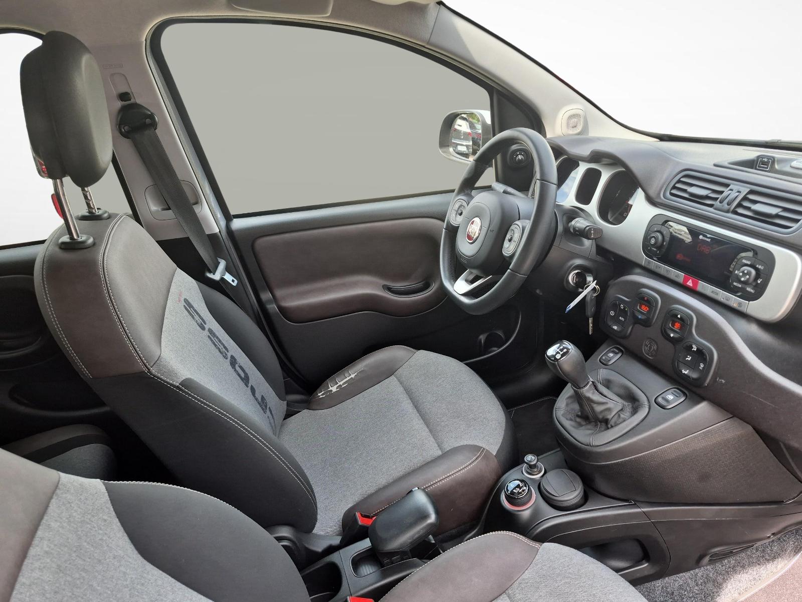 FIAT Panda 1.3 JTD Cross 4x4 S/S-image-9