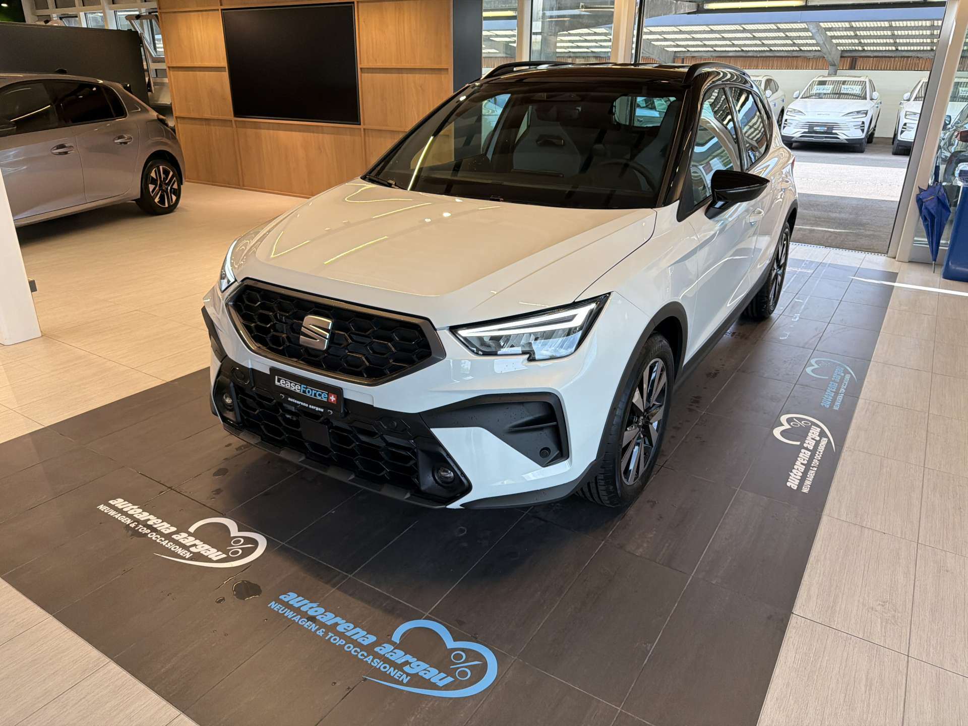 SEAT Arona 1.0 TSi Eco FR DSG-Automat-image-0
