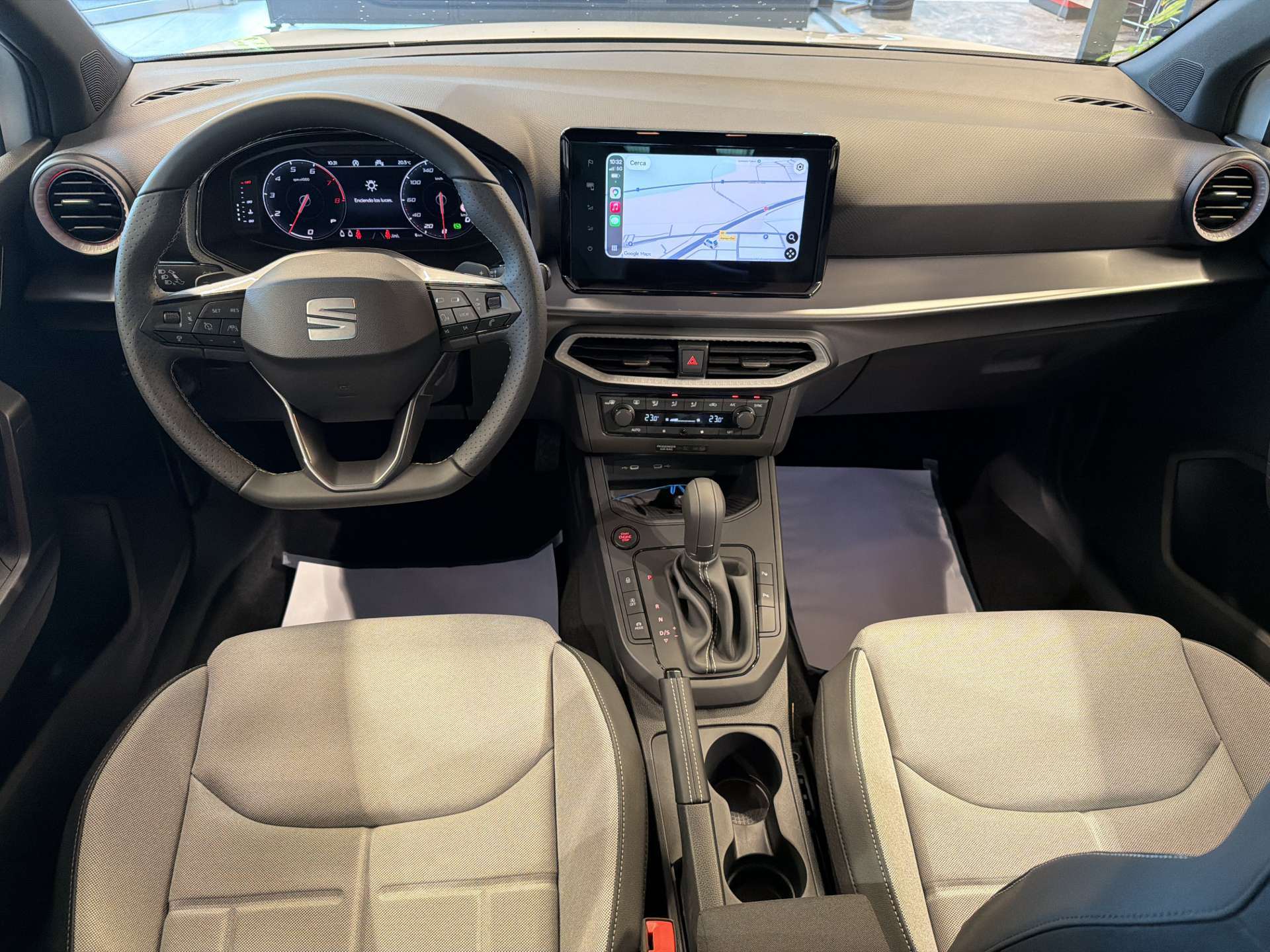 SEAT Arona 1.0 TSi Eco FR DSG-Automat-image-14