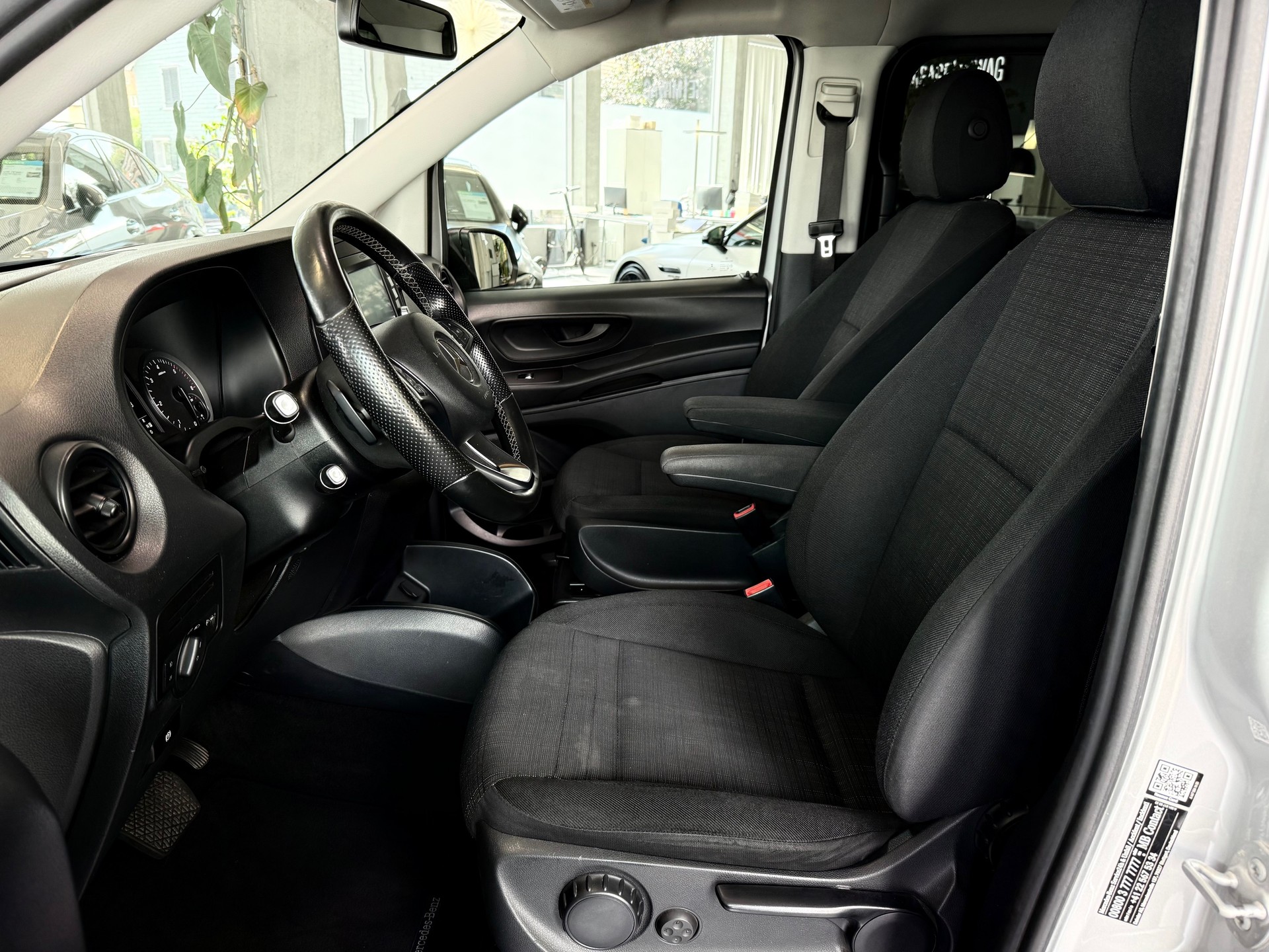 MERCEDES-BENZ Vito 119 BlueTEC Tourer Select EL 7G-Tronic-image-7