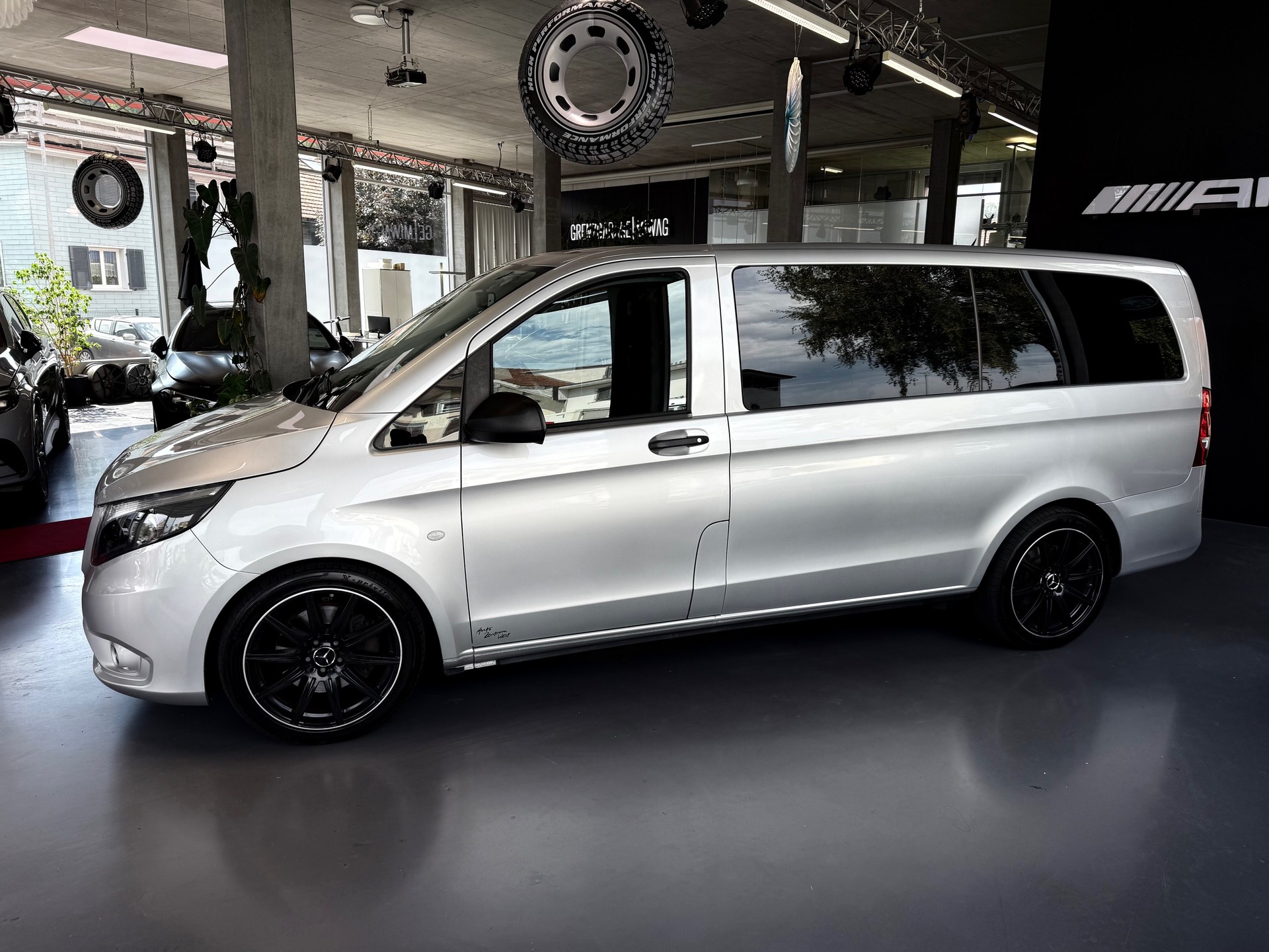 MERCEDES-BENZ Vito 119 BlueTEC Tourer Select EL 7G-Tronic-image-2