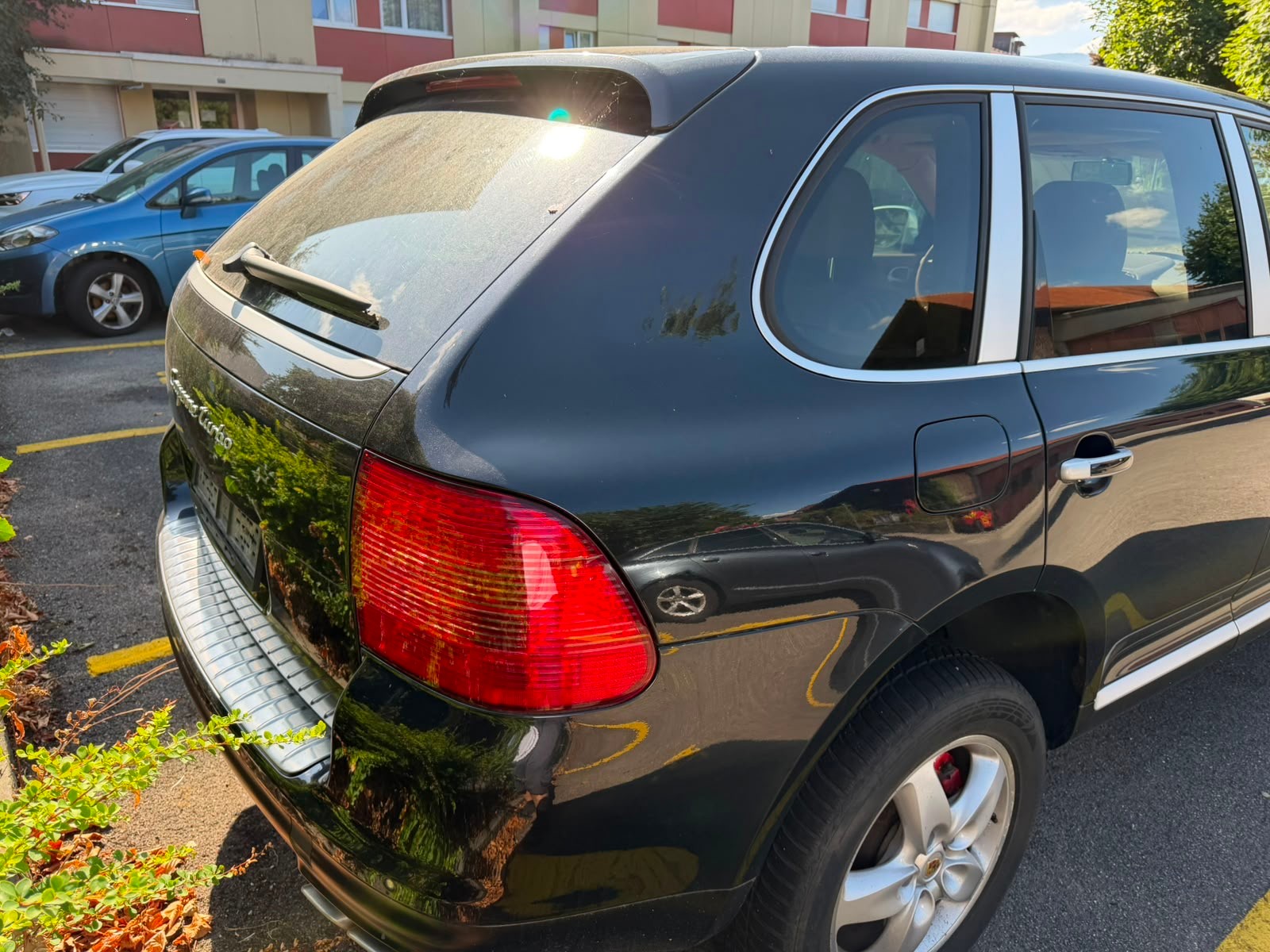 PORSCHE Cayenne Turbo-image-2