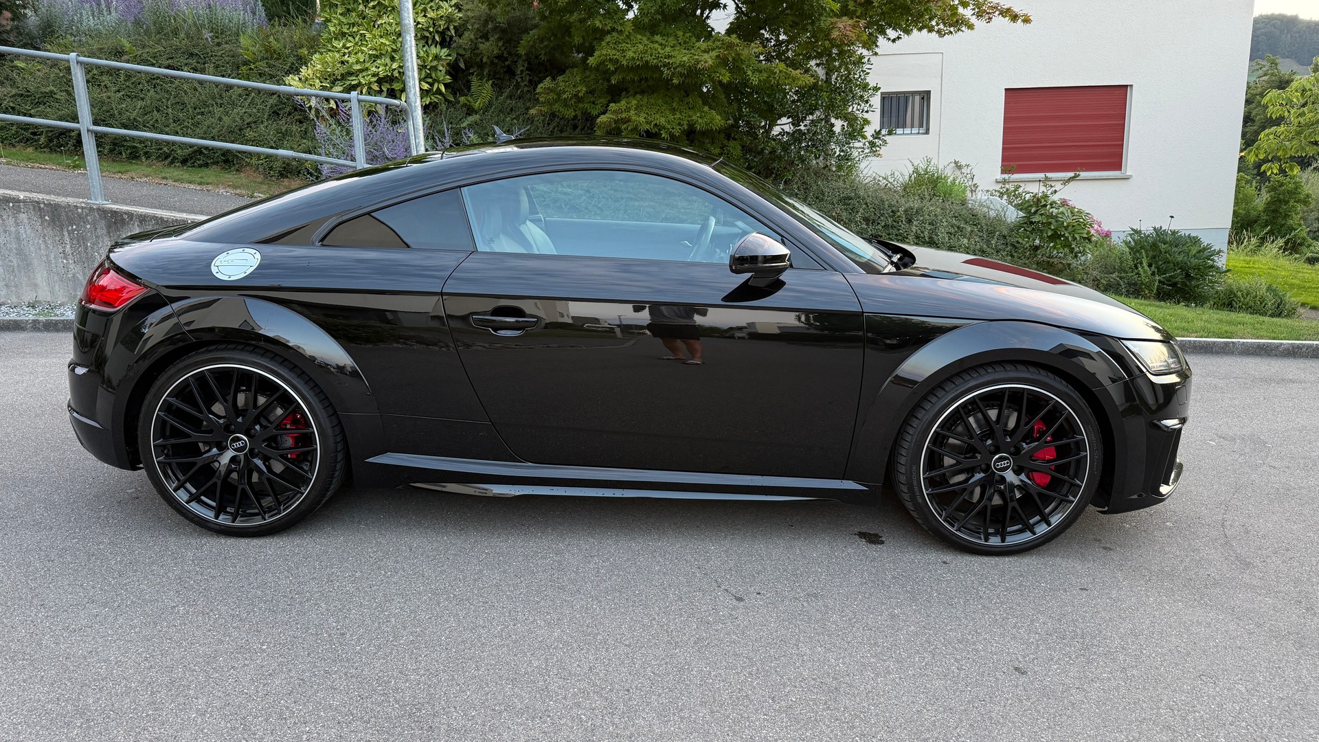 AUDI 2.0 TFSI quattro S-Tronic-image-2