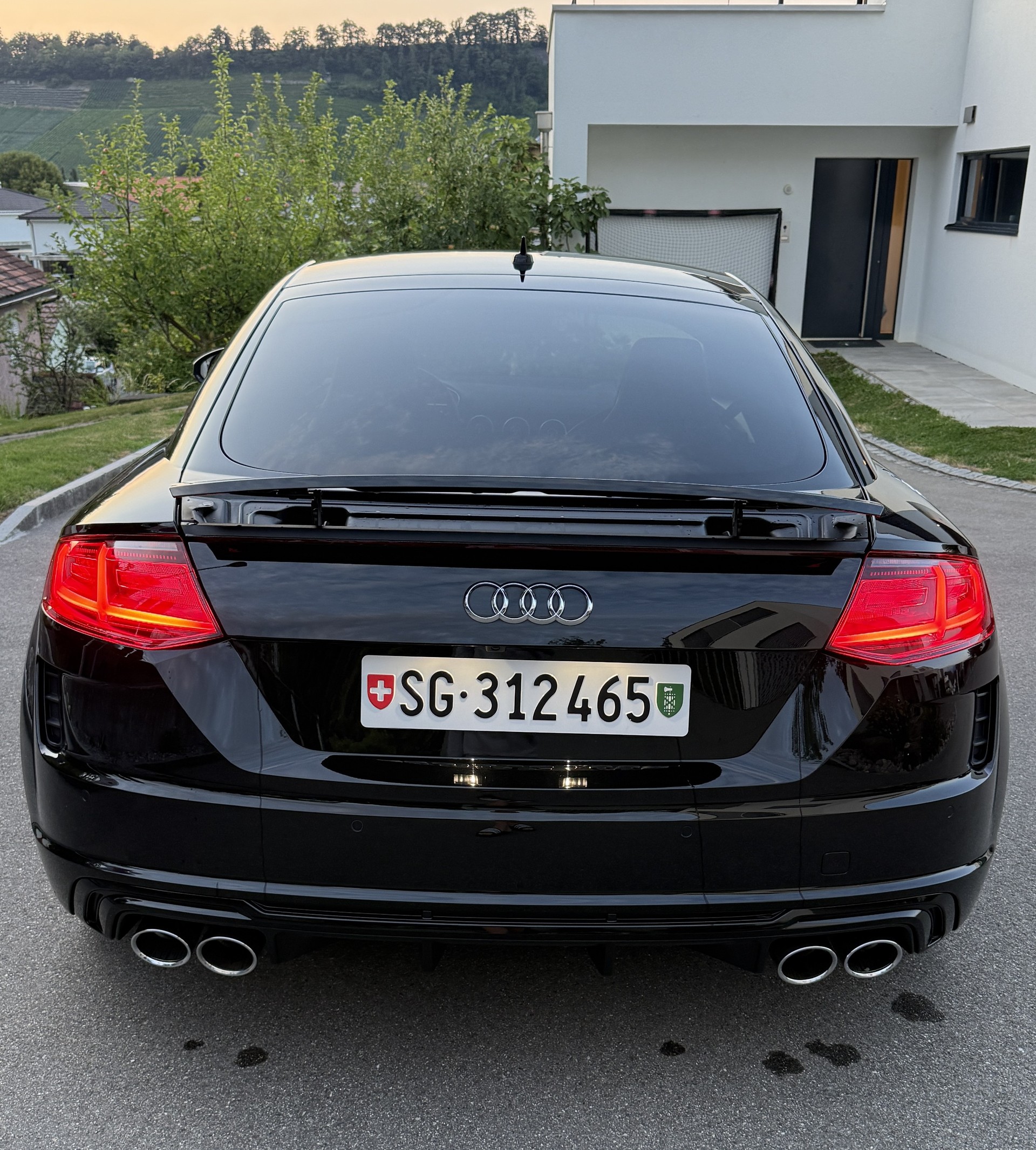 AUDI 2.0 TFSI quattro S-Tronic-image-4