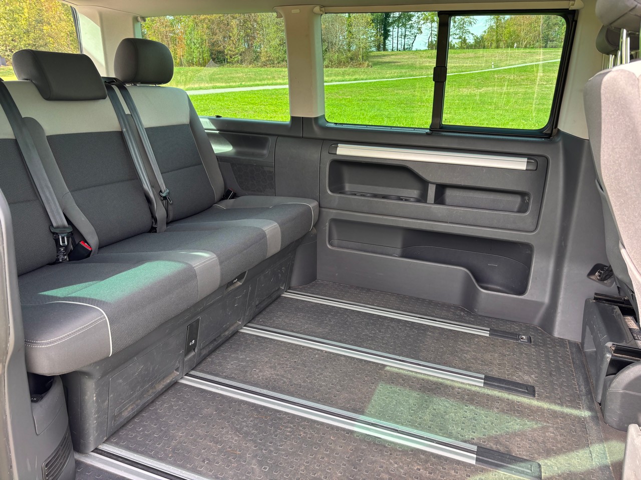 VW 2.0 TDI 140 Startline-image-3