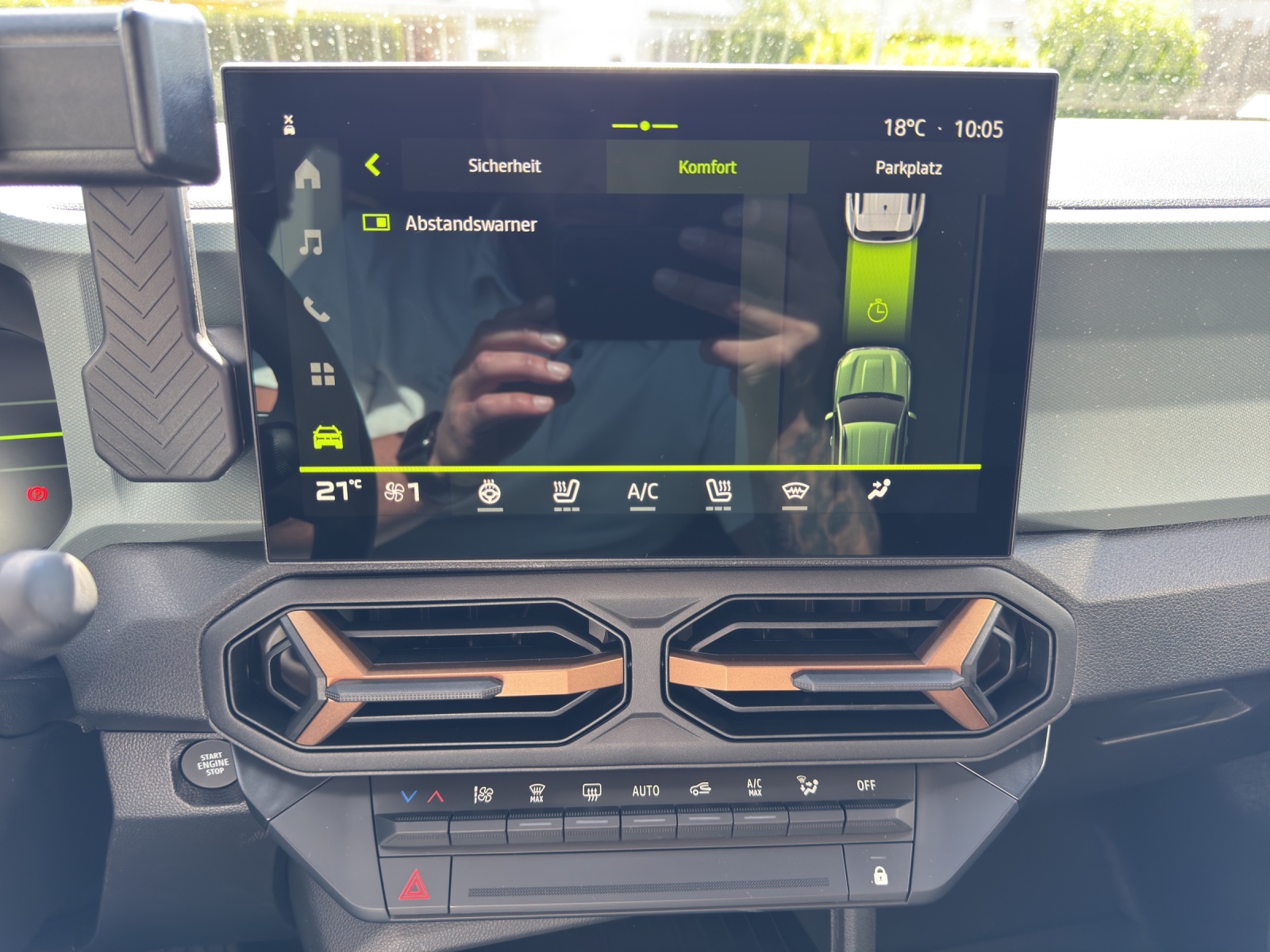 DACIA Duster 1.2 Hybrid Extreme 4WD Demo TGZL-image-14