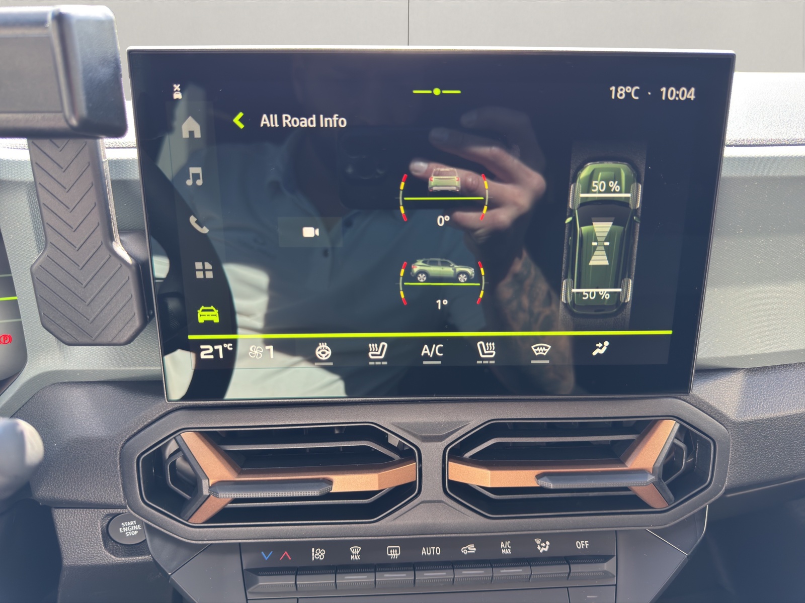DACIA Duster 1.2 Hybrid Extreme 4WD Demo TGZL-image-12