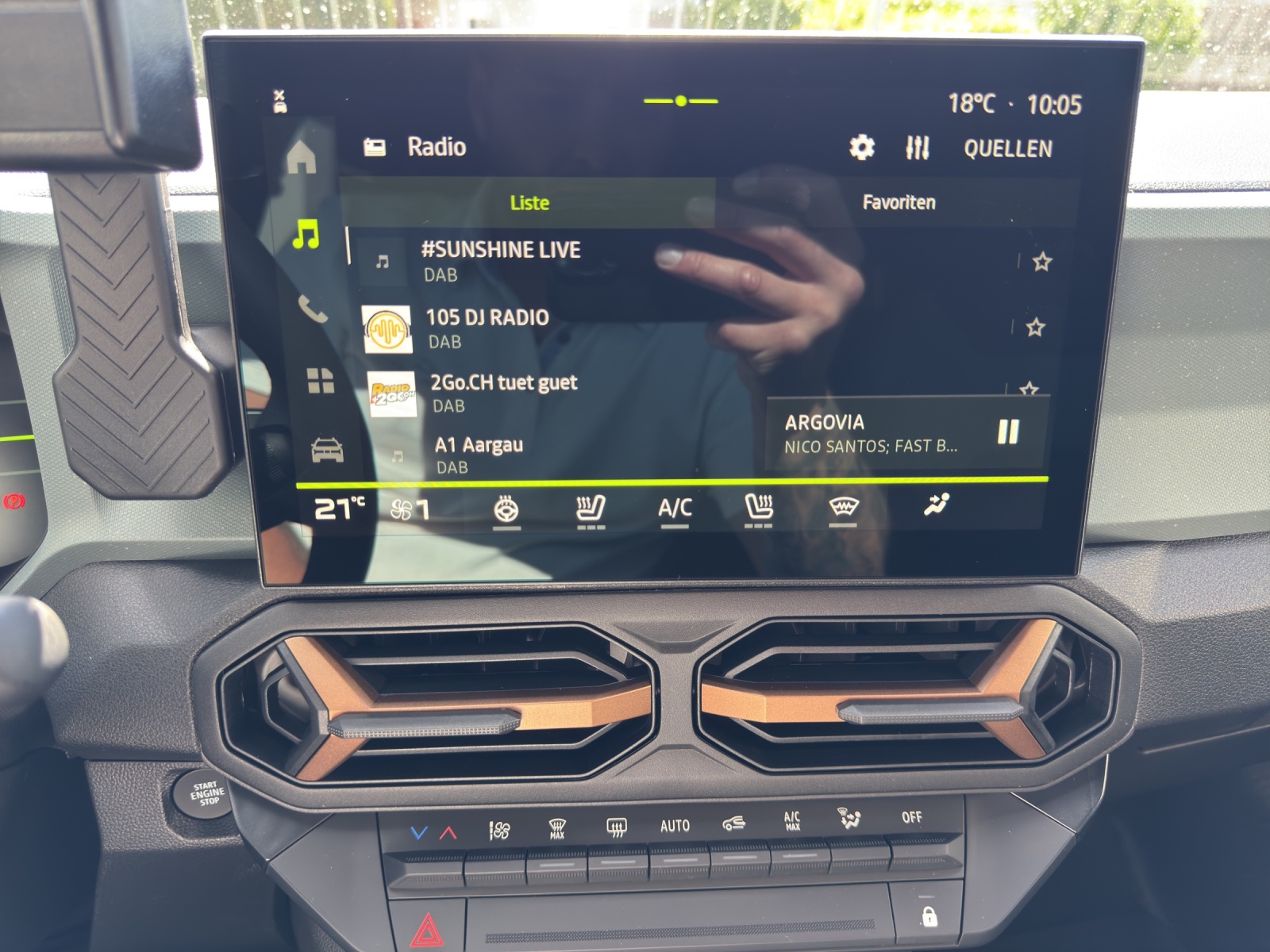 DACIA Duster 1.2 Hybrid Extreme 4WD Demo TGZL-image-17