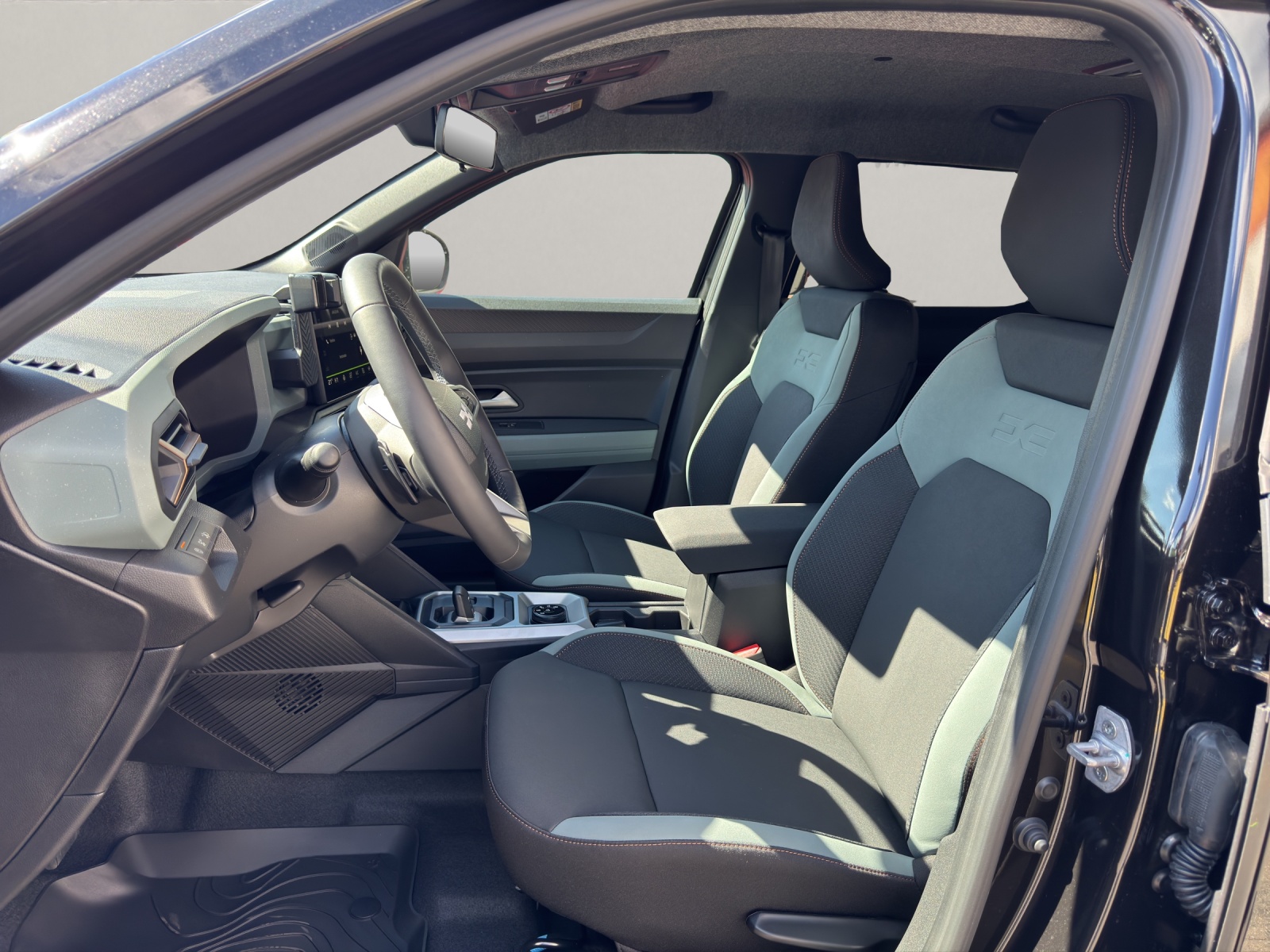 DACIA Duster 1.2 Hybrid Extreme 4WD Demo TGZL-image-5